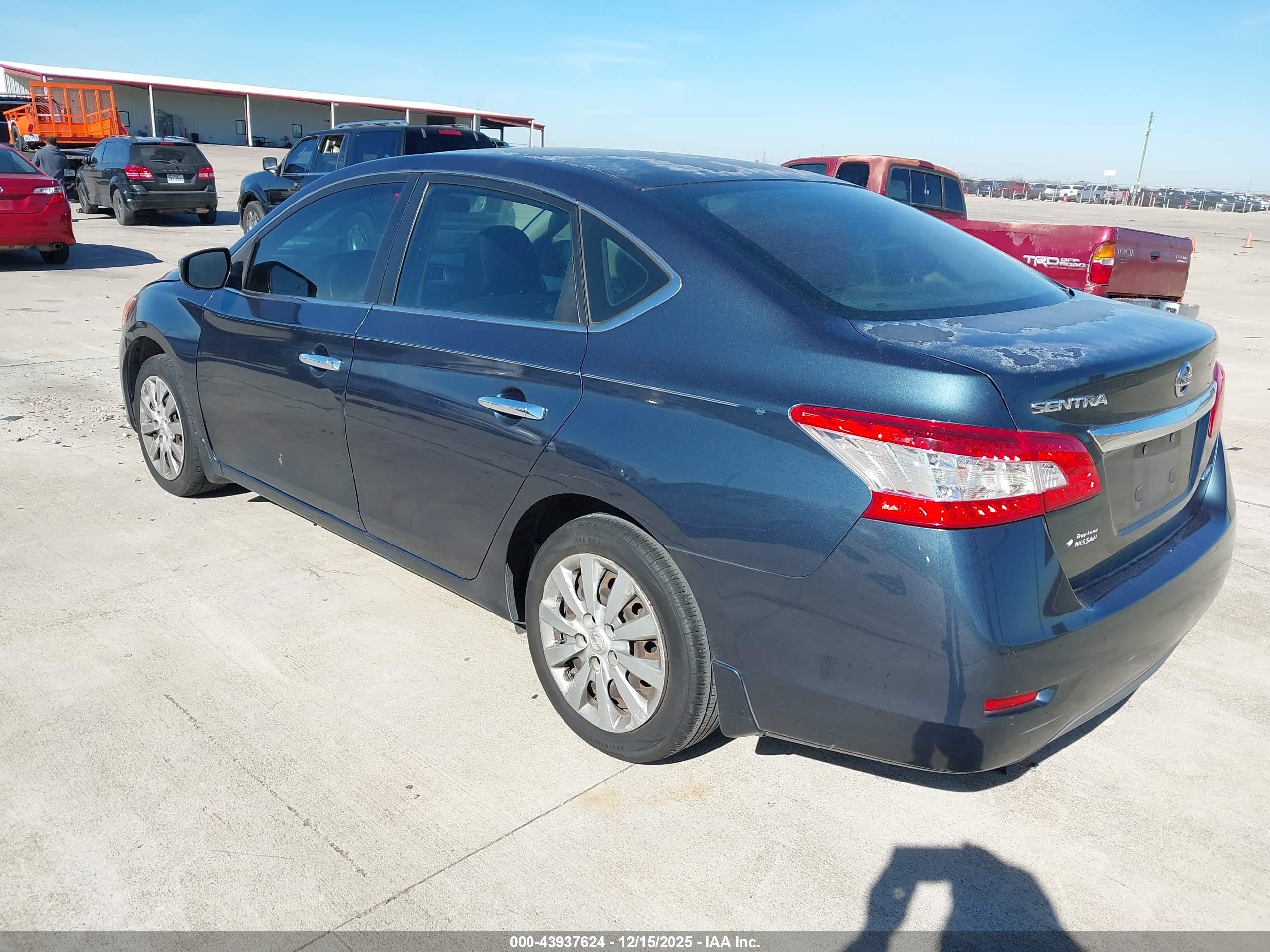 NISSAN SENTRA image 3