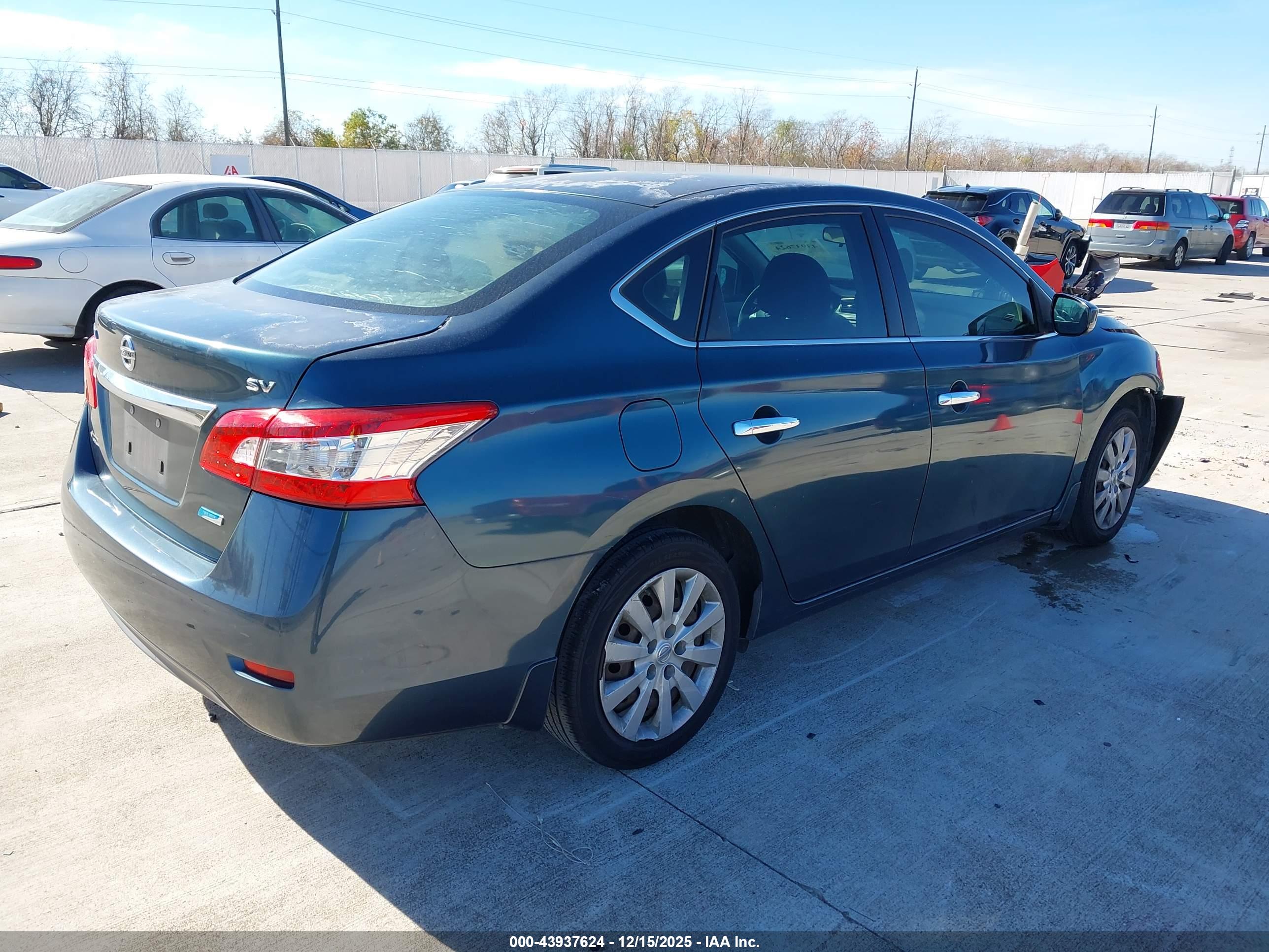 NISSAN SENTRA image 4
