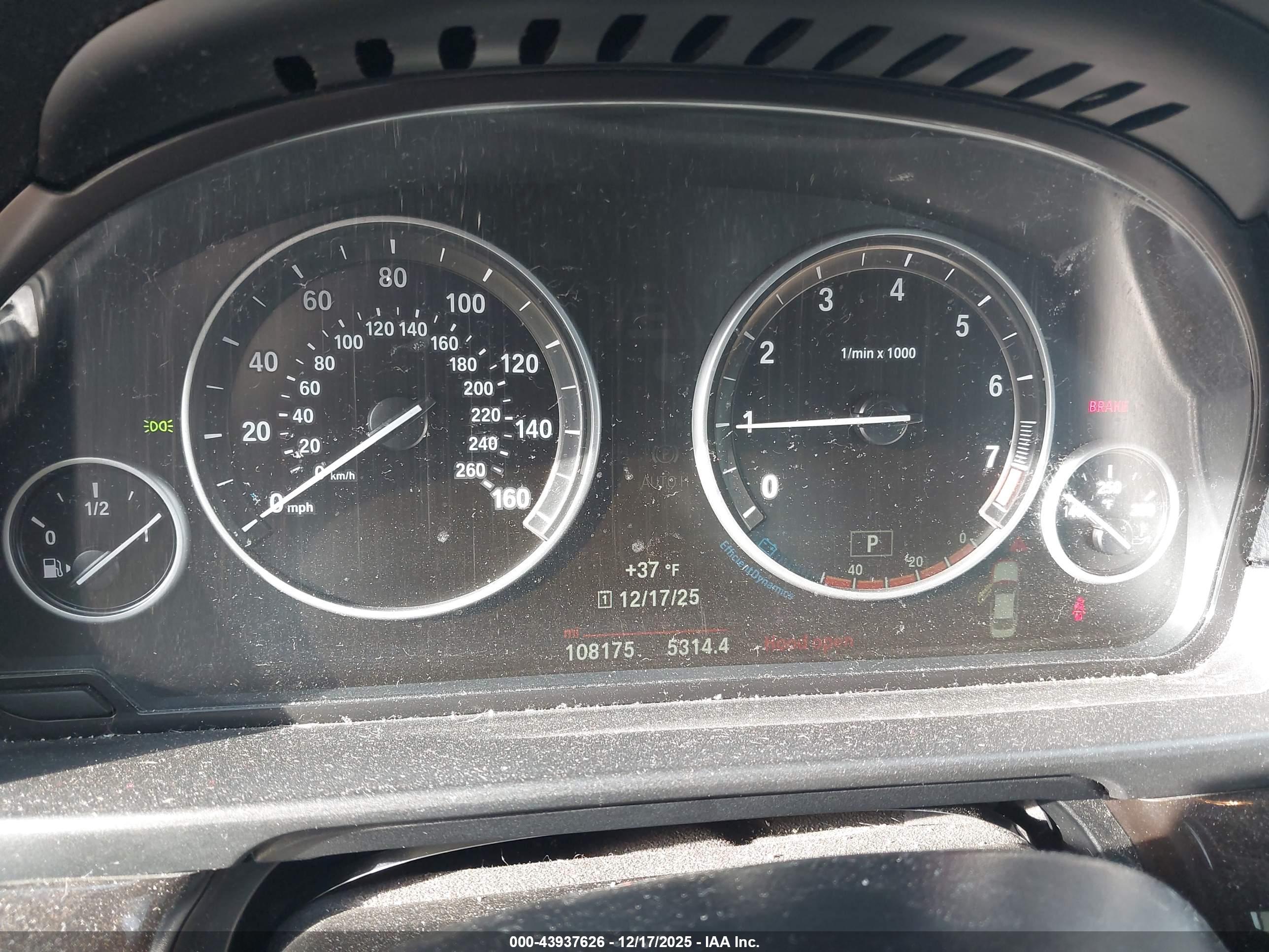 BMW 528I image 7