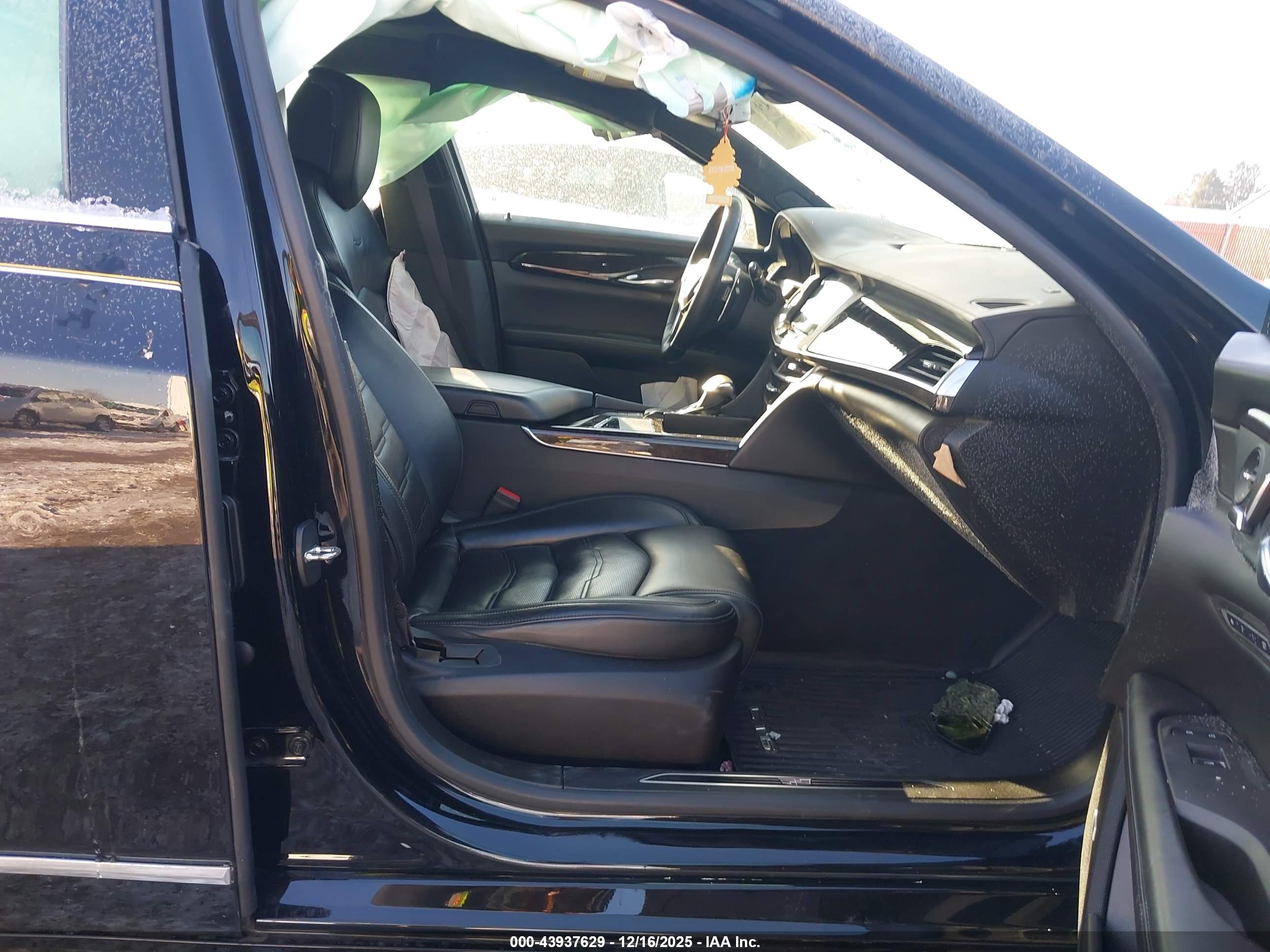 CADILLAC CT6 image 5