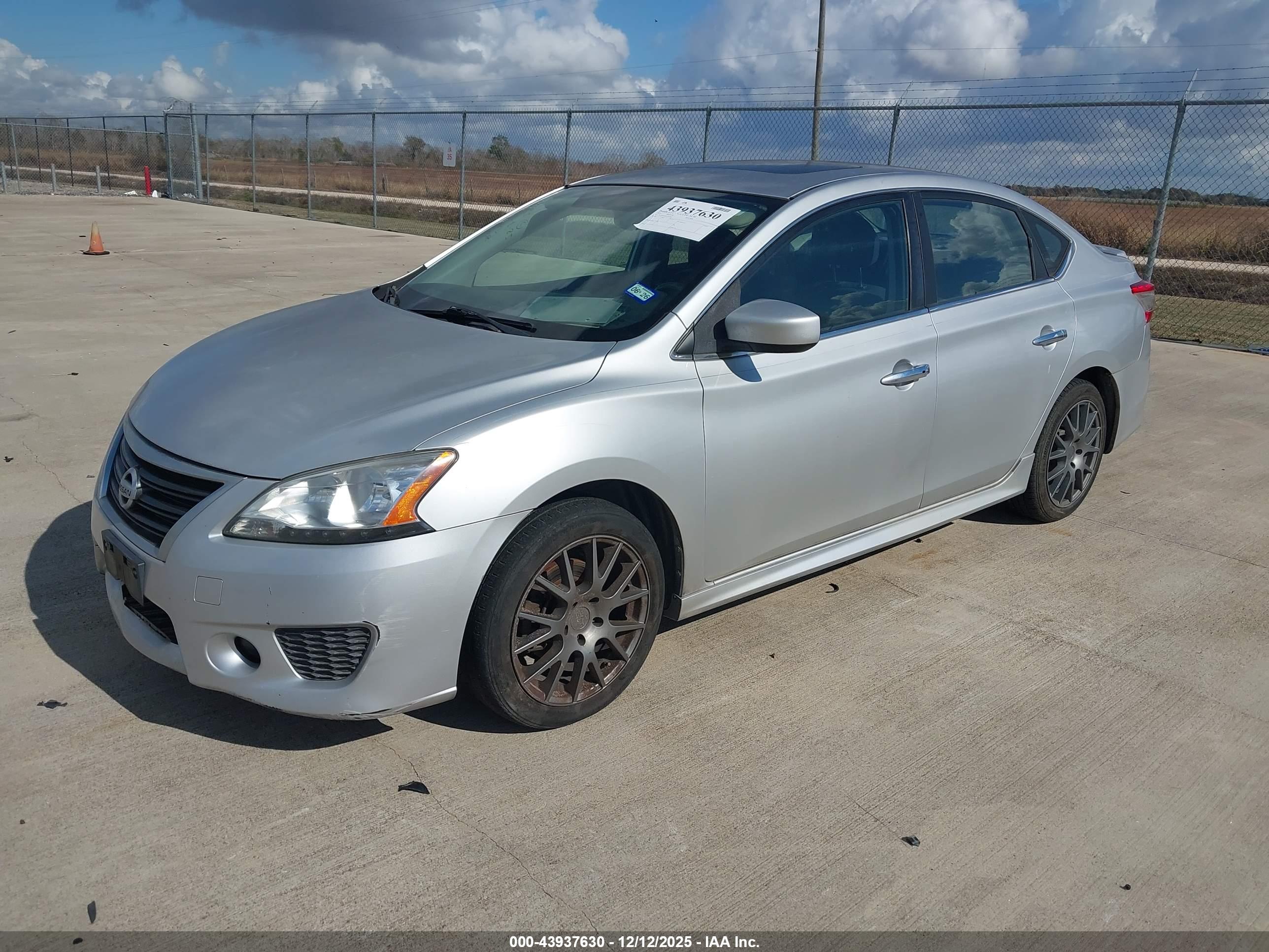 NISSAN SENTRA image 2