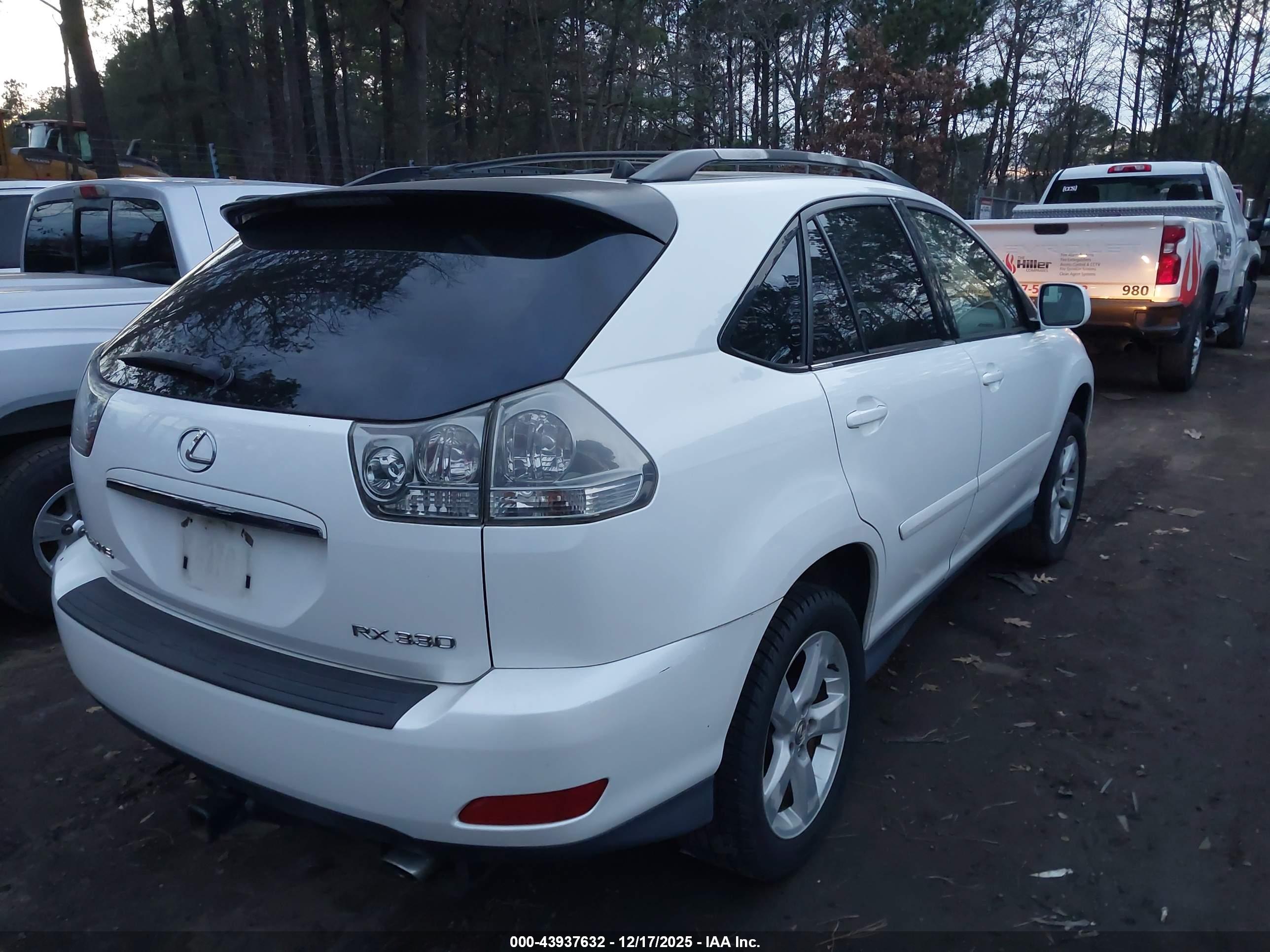 LEXUS RX image 4