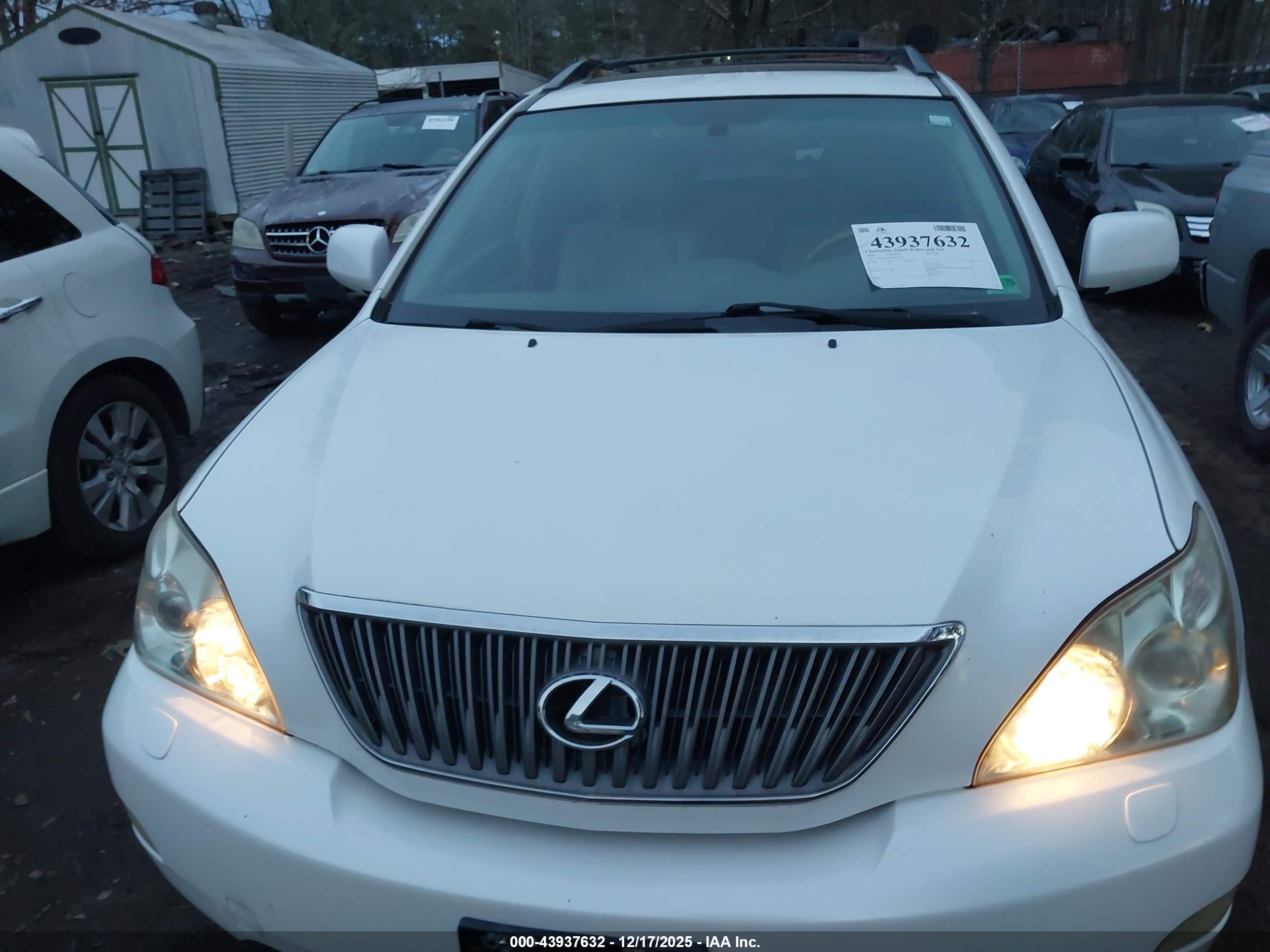 LEXUS RX image 6
