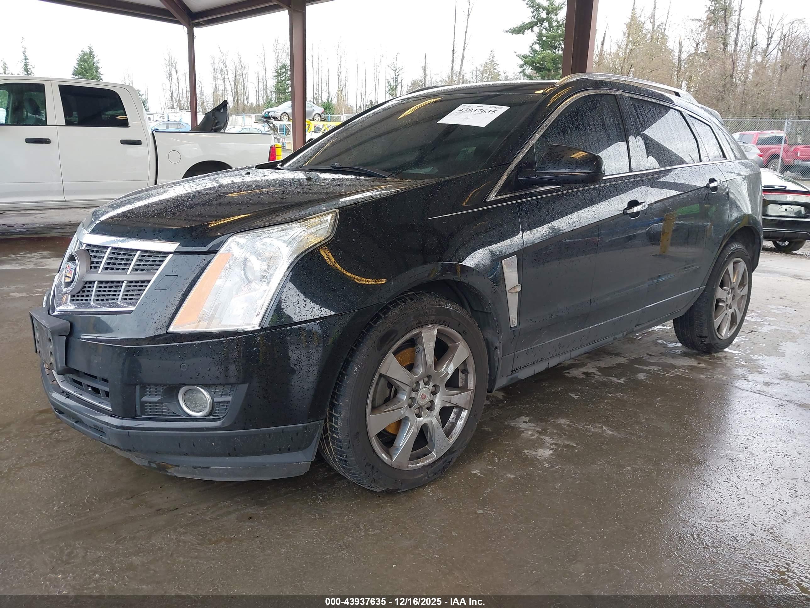 CADILLAC SRX image 2