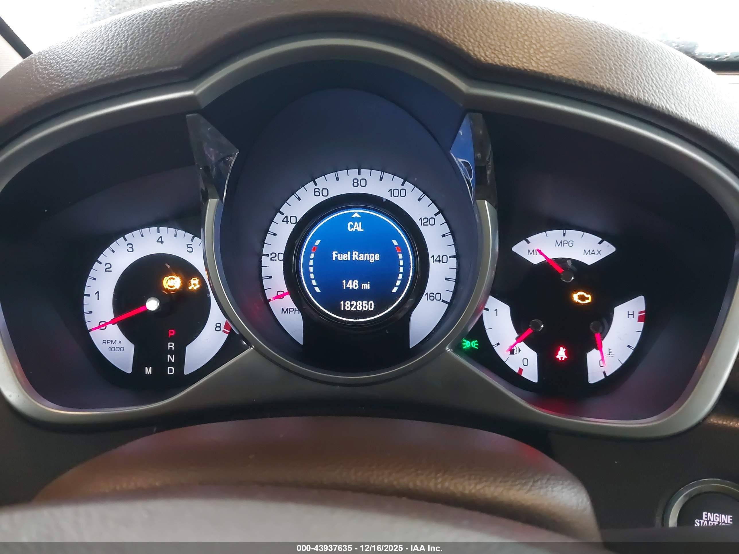 CADILLAC SRX image 7