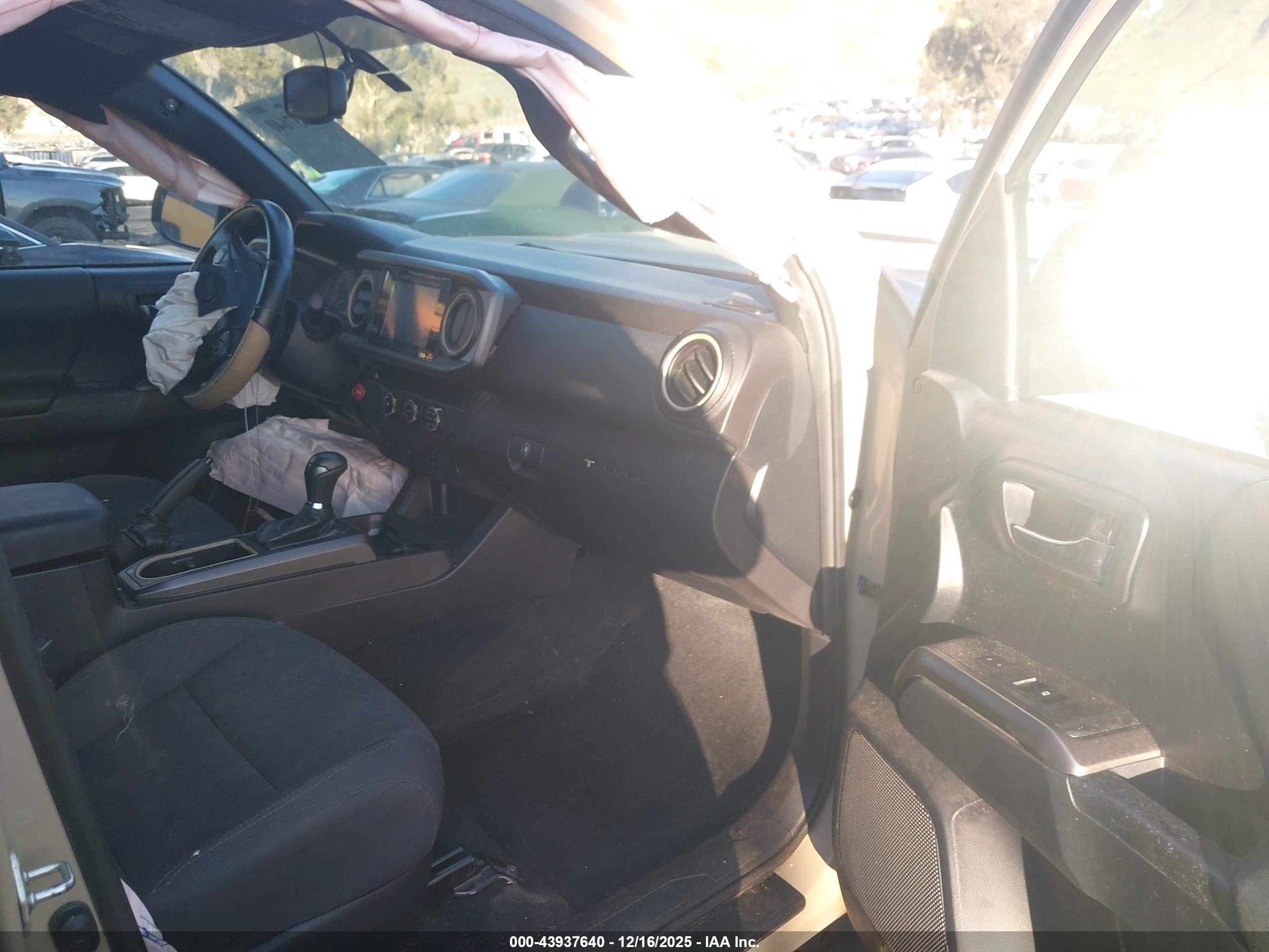 TOYOTA TACOMA image 5