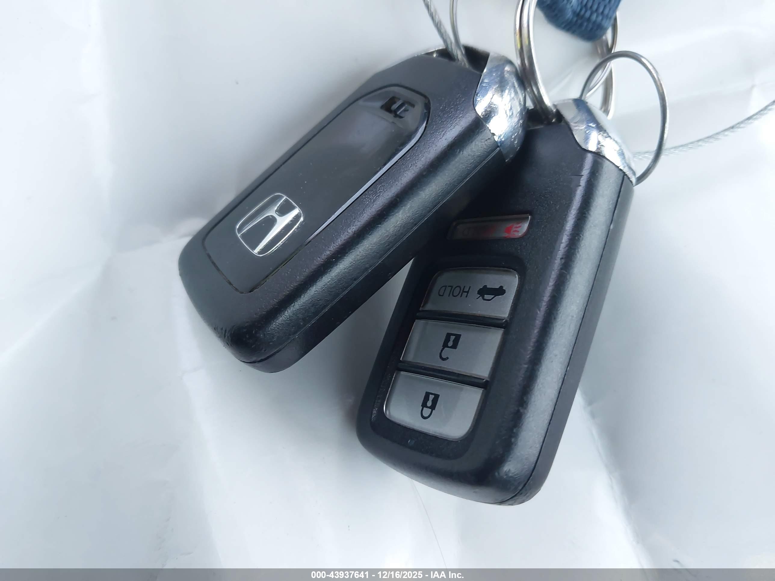 HONDA ACCORD image 11