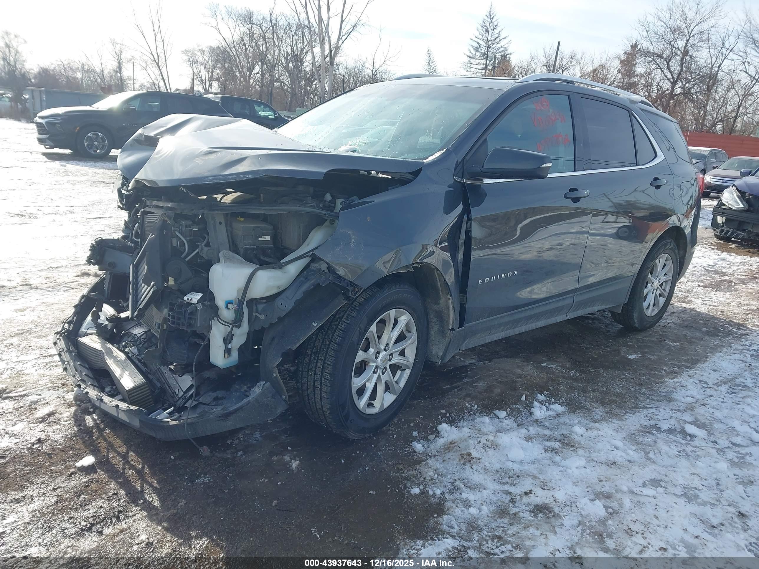 CHEVROLET EQUINOX image 2