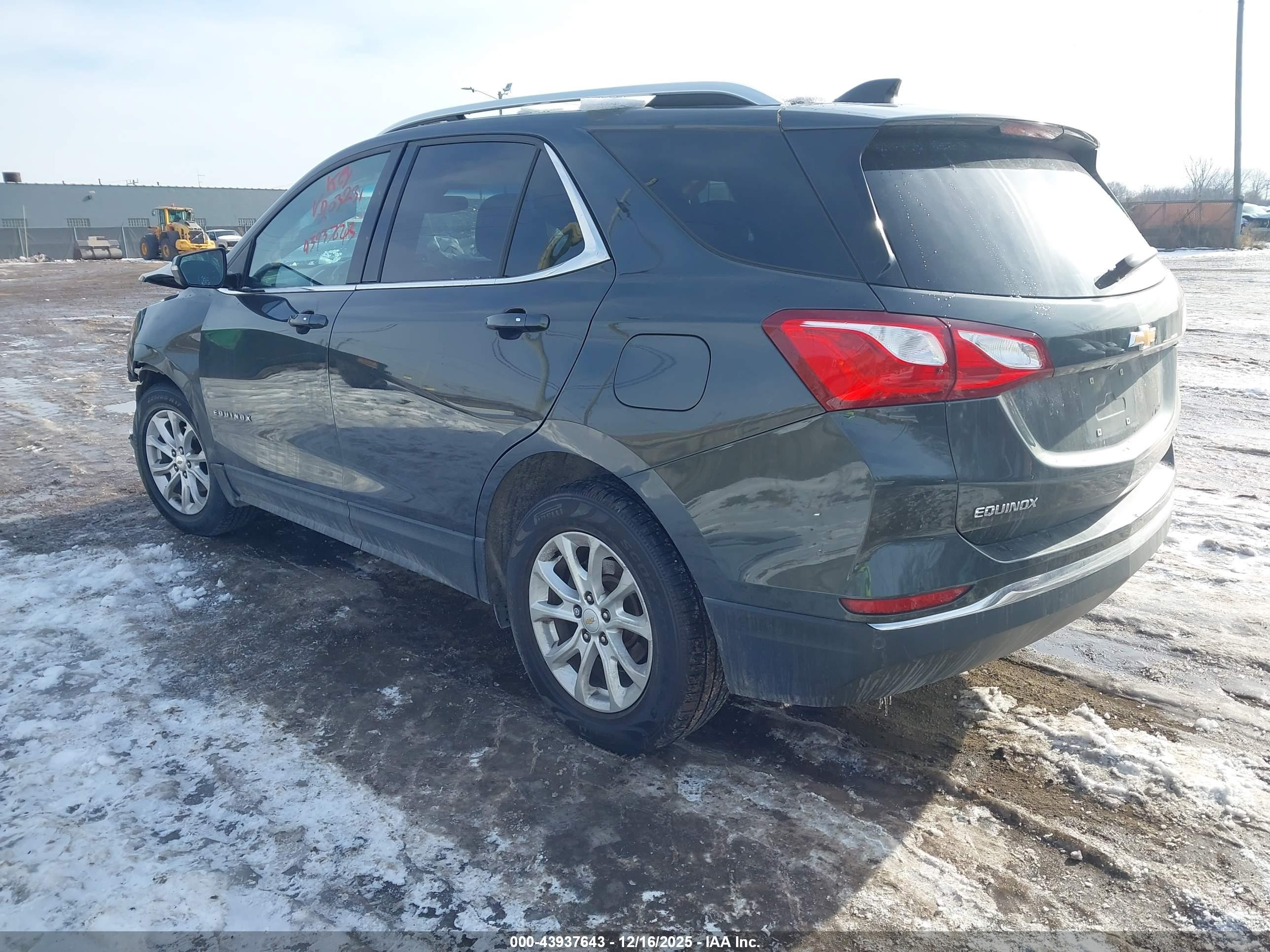 CHEVROLET EQUINOX image 3