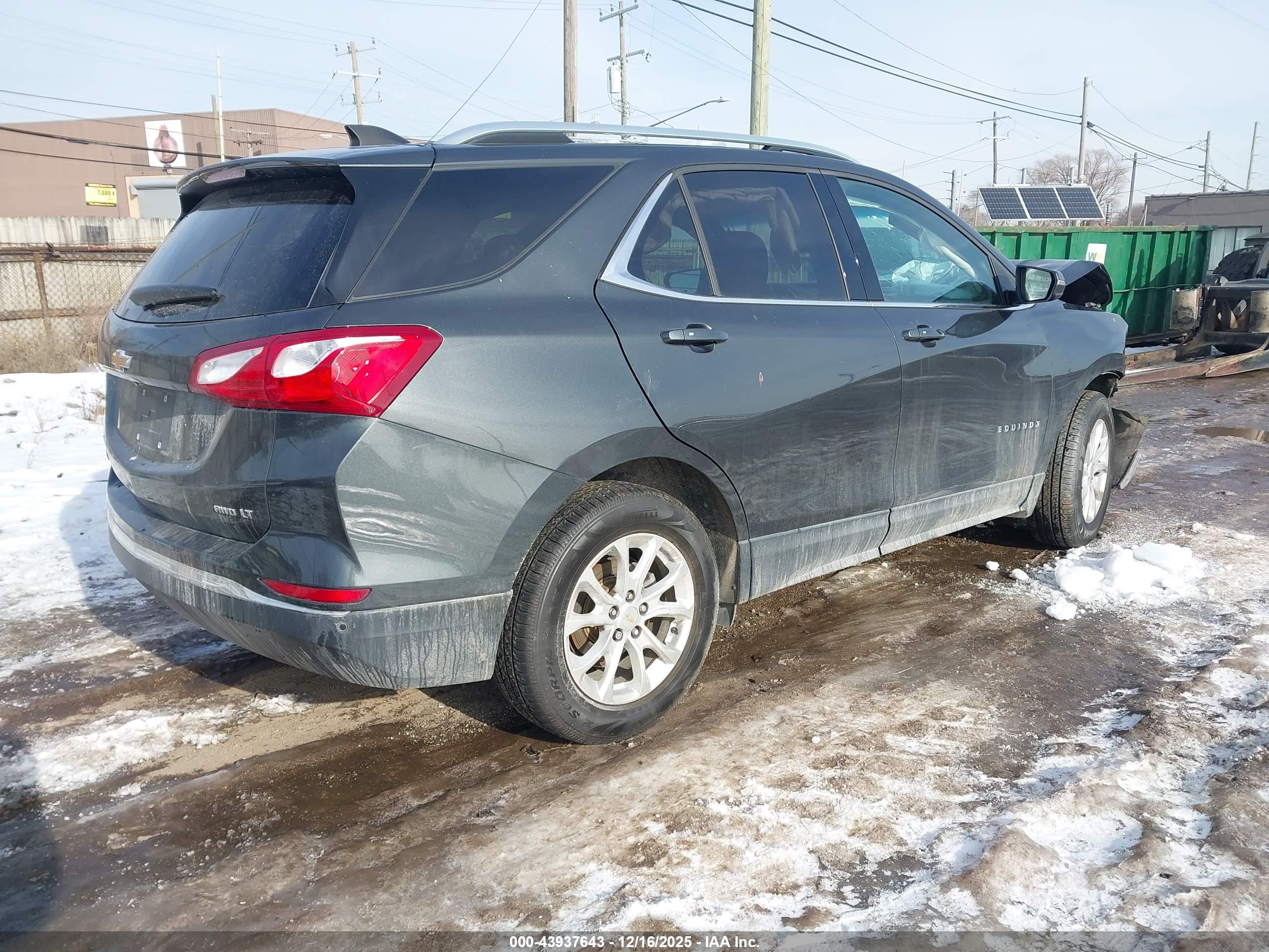 CHEVROLET EQUINOX image 4