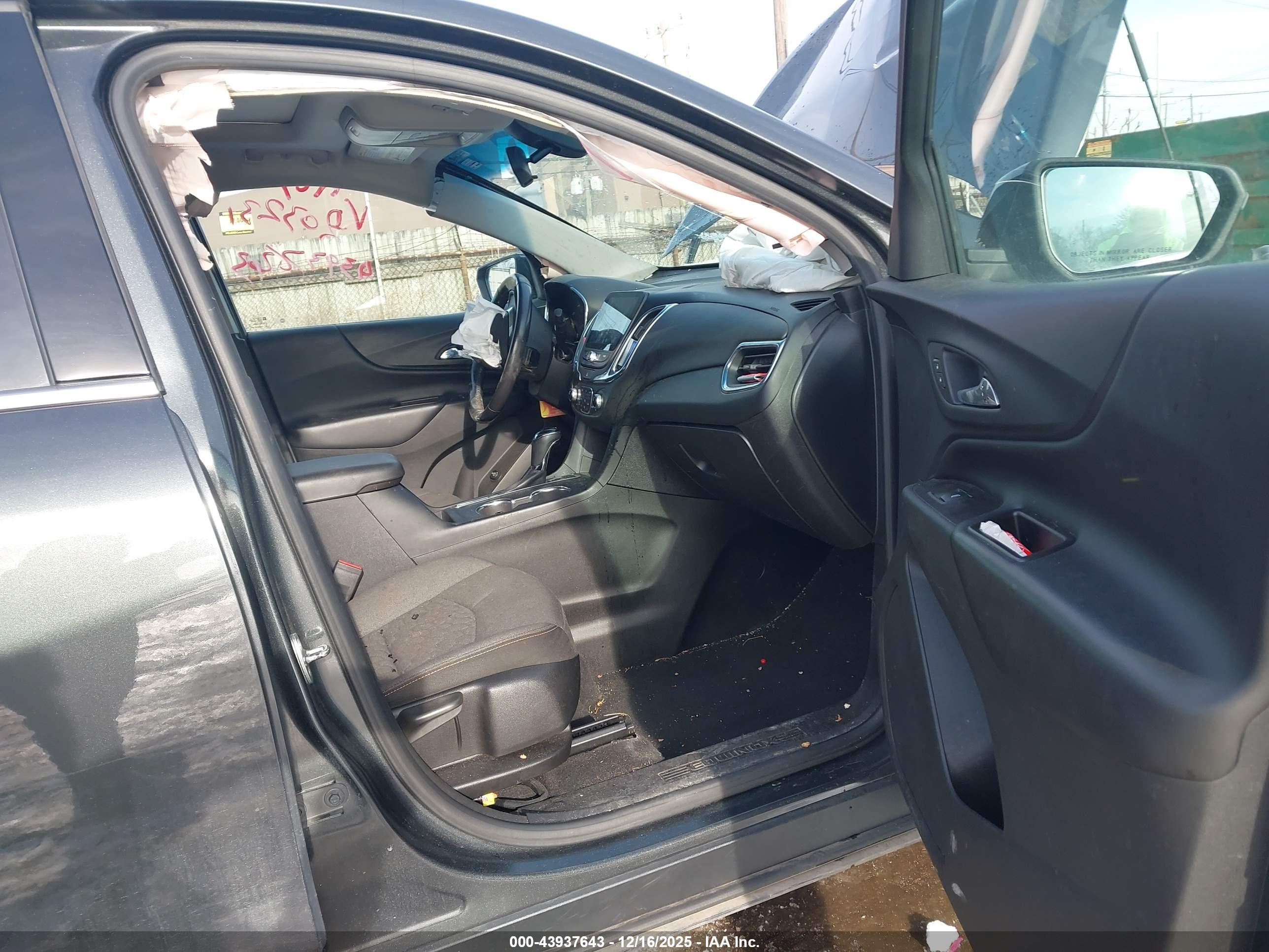 CHEVROLET EQUINOX image 5