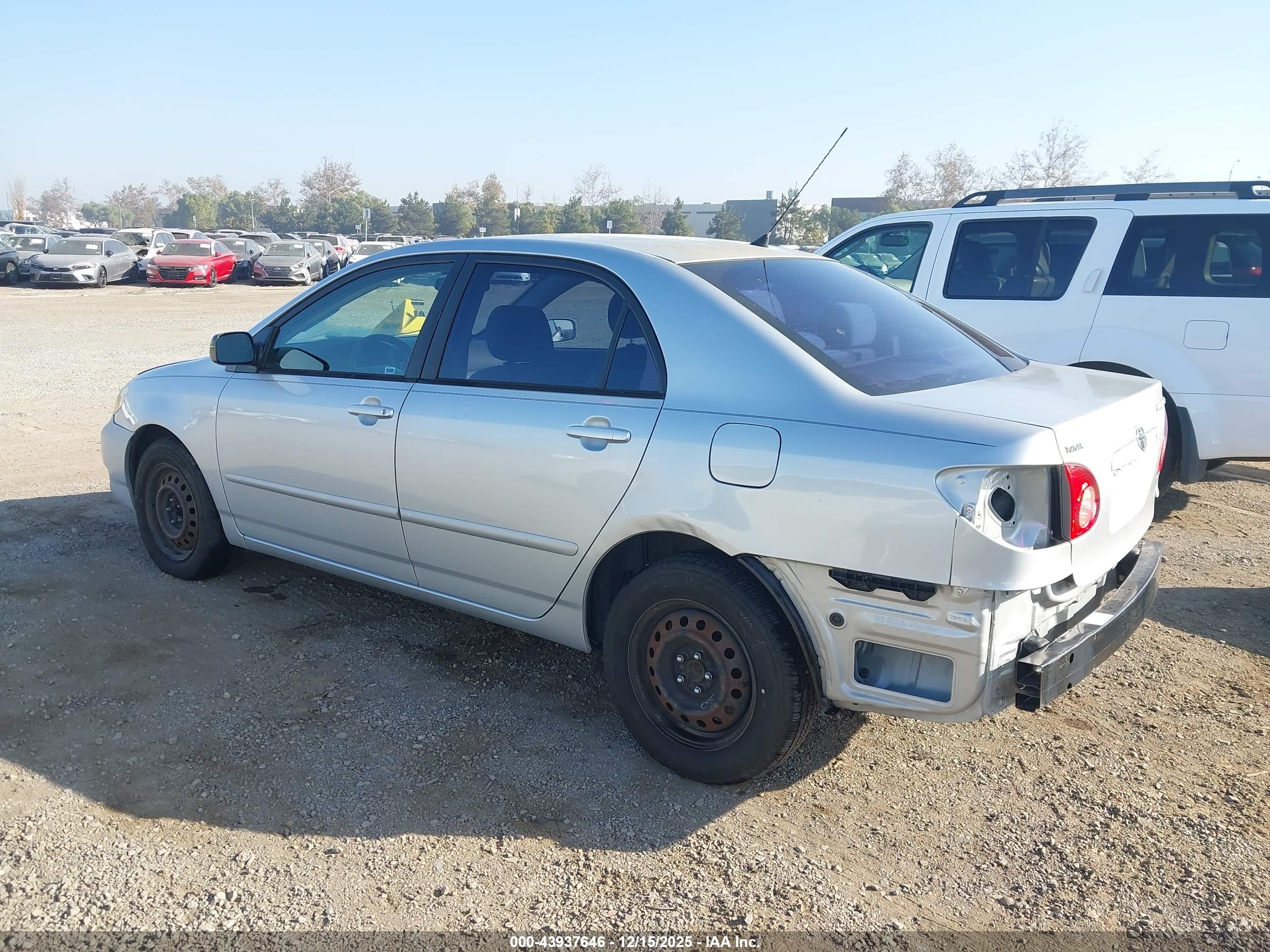 TOYOTA COROLLA image 3