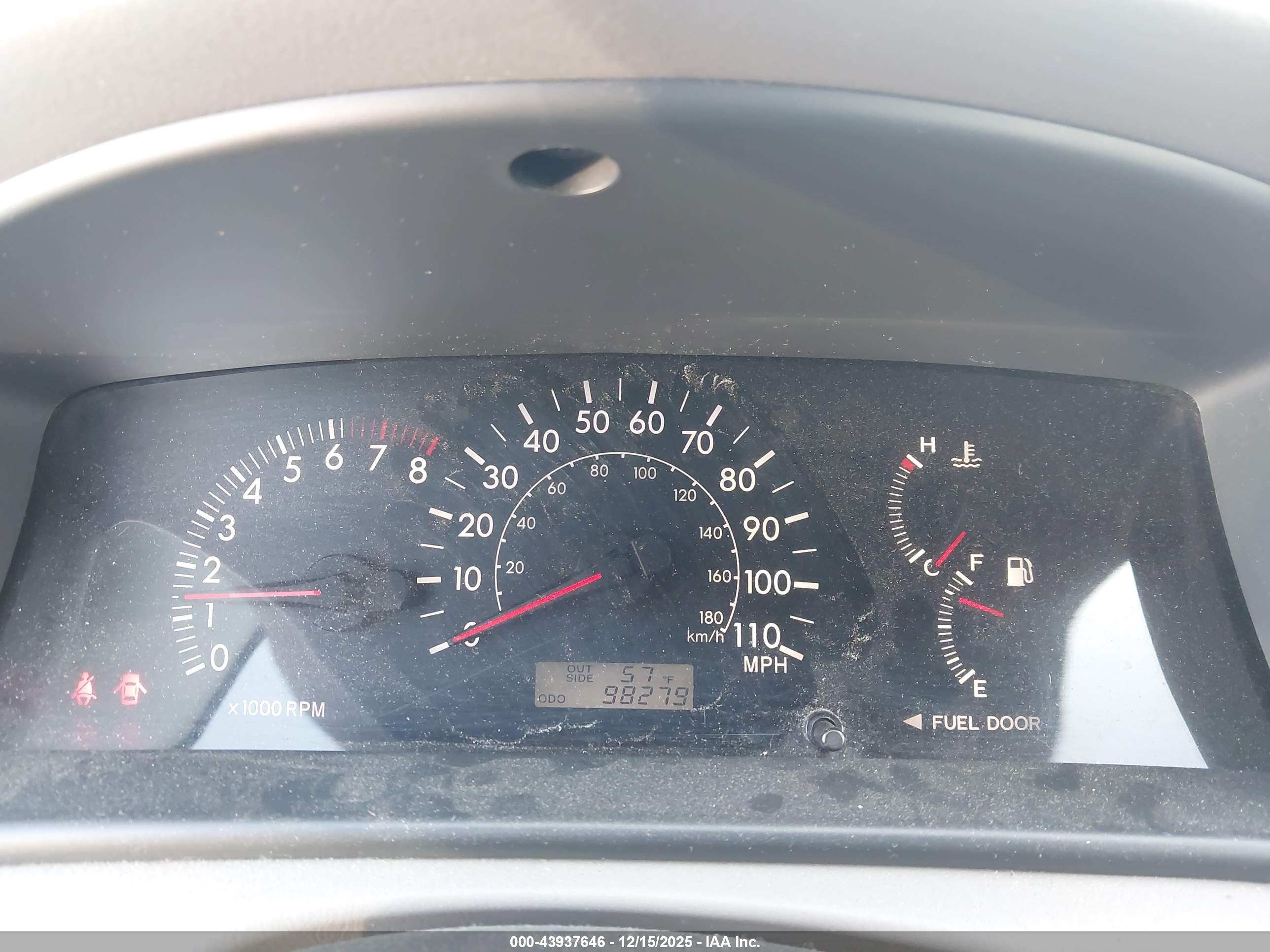 TOYOTA COROLLA image 7