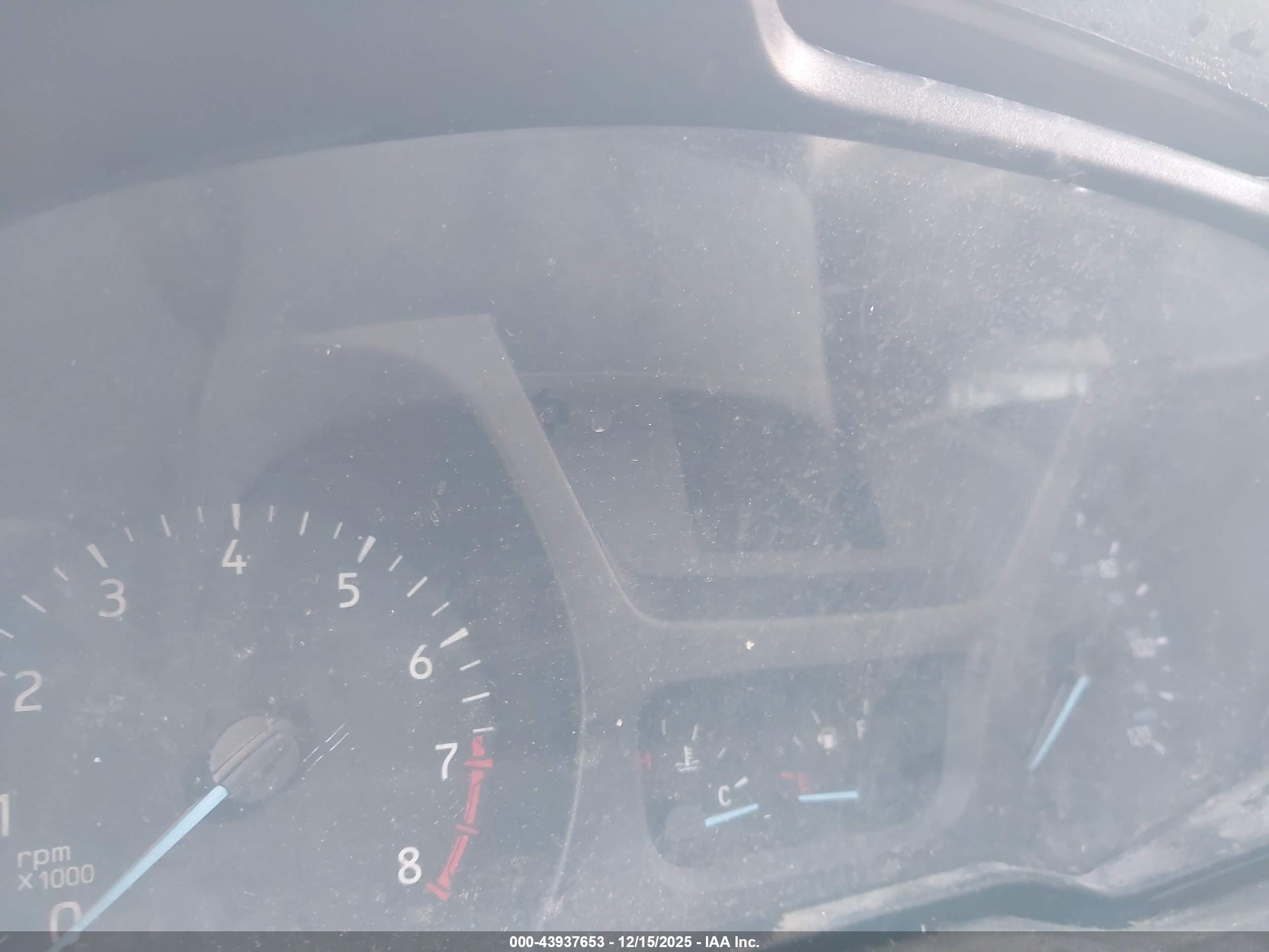 FORD TRANSIT-250 image 7