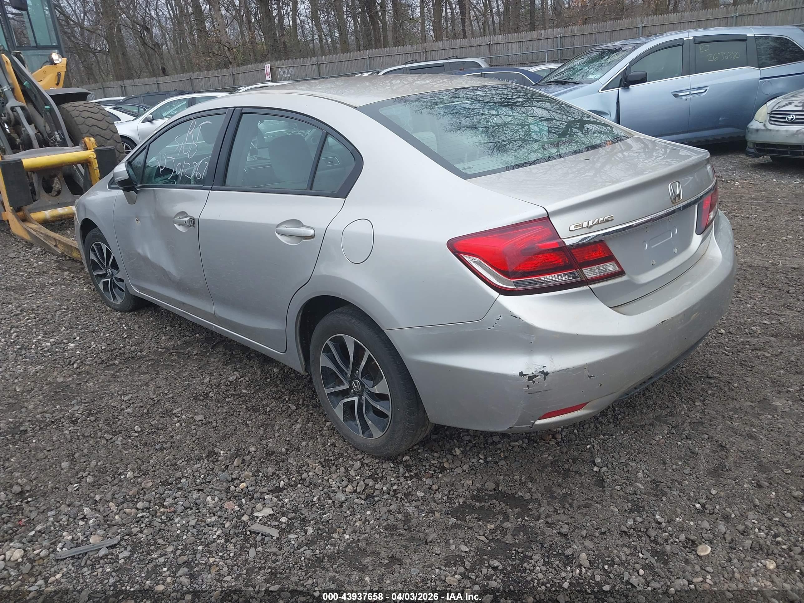 HONDA CIVIC image 3