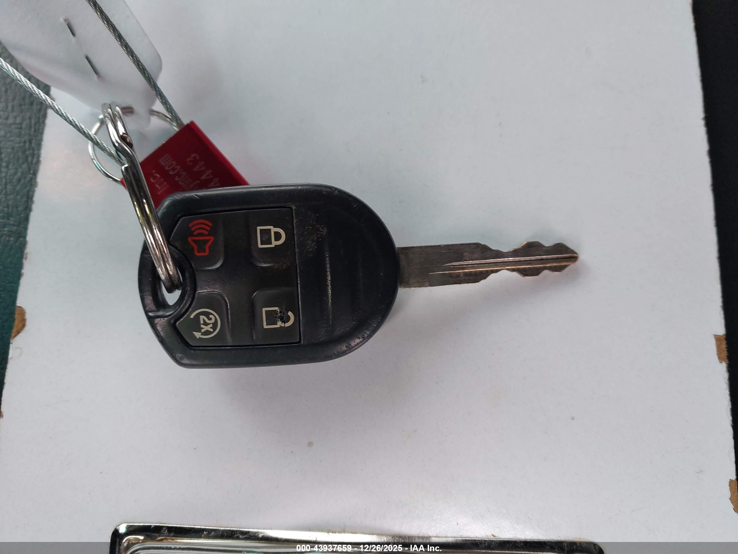 FORD EXPLORER image 11