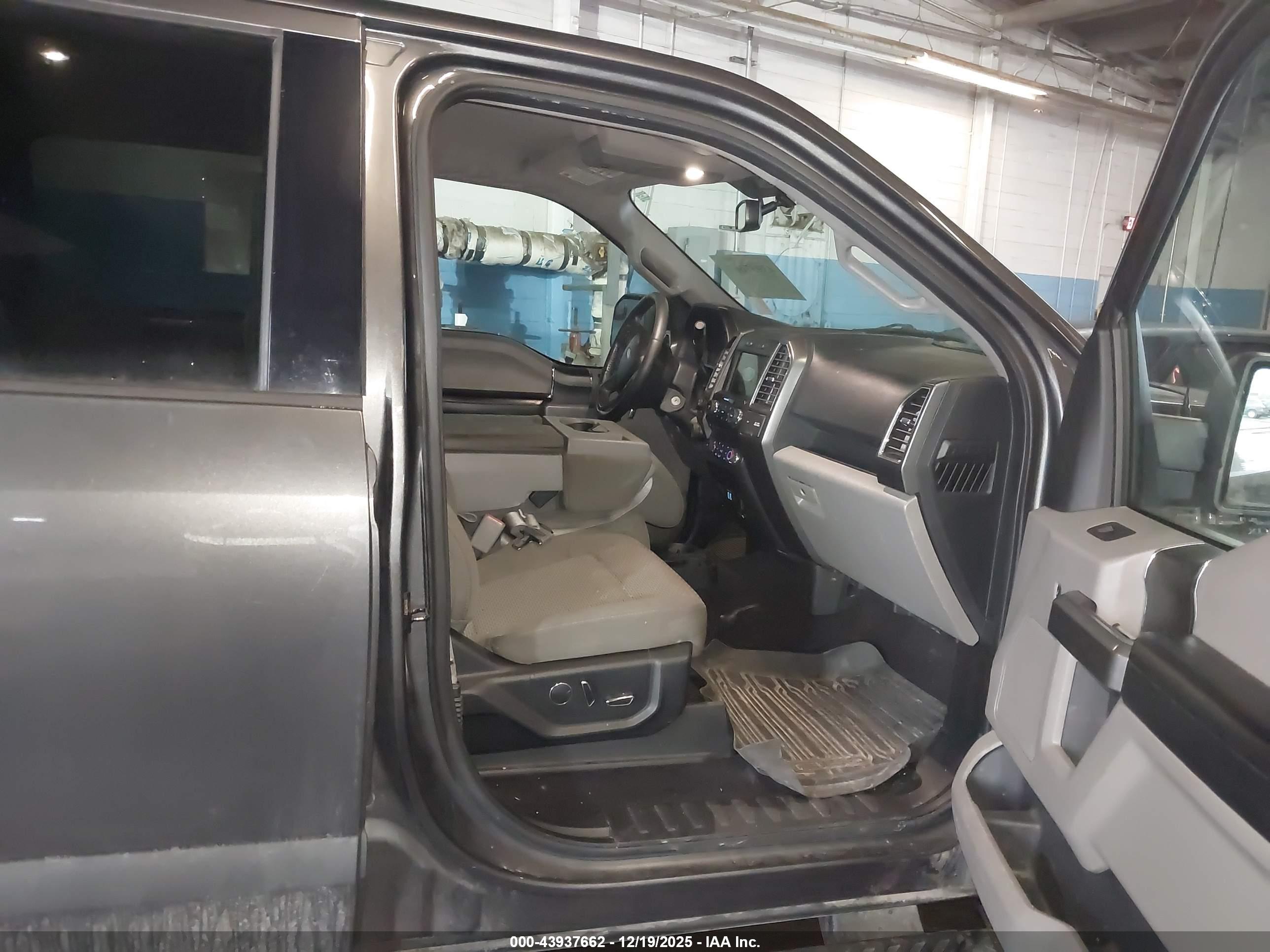 FORD F-150 image 5