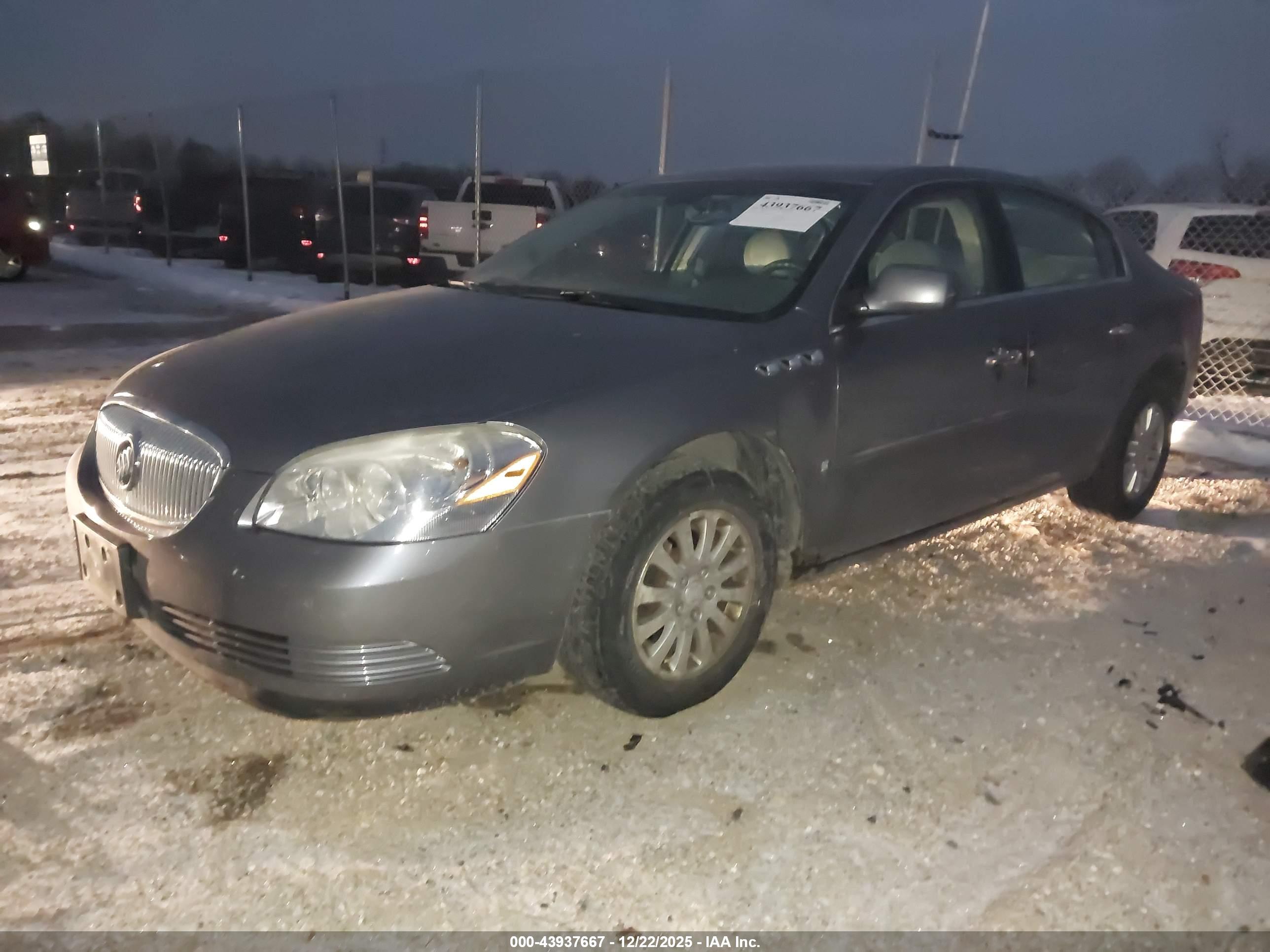 BUICK LUCERNE image 2
