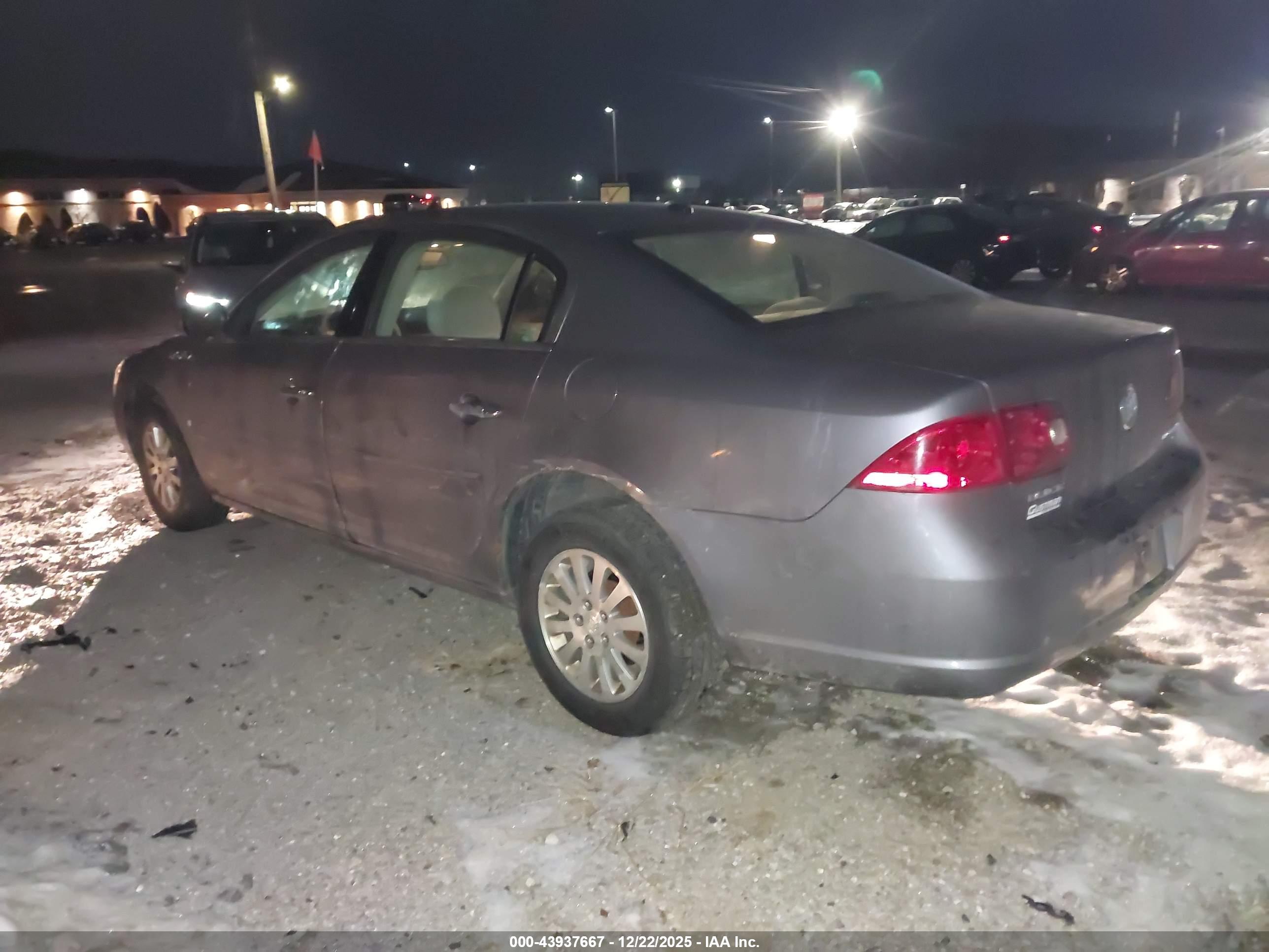 BUICK LUCERNE image 3