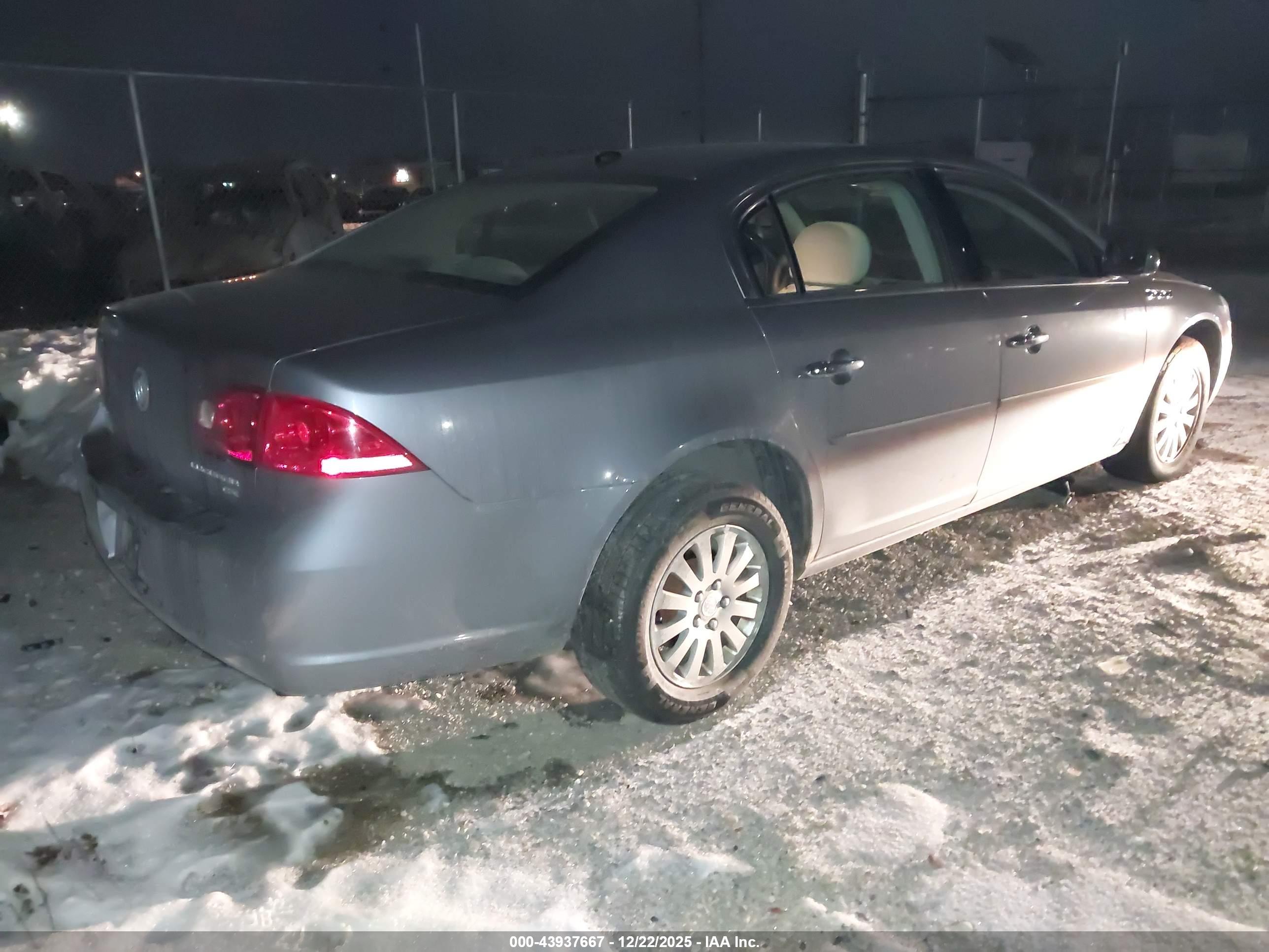 BUICK LUCERNE image 4