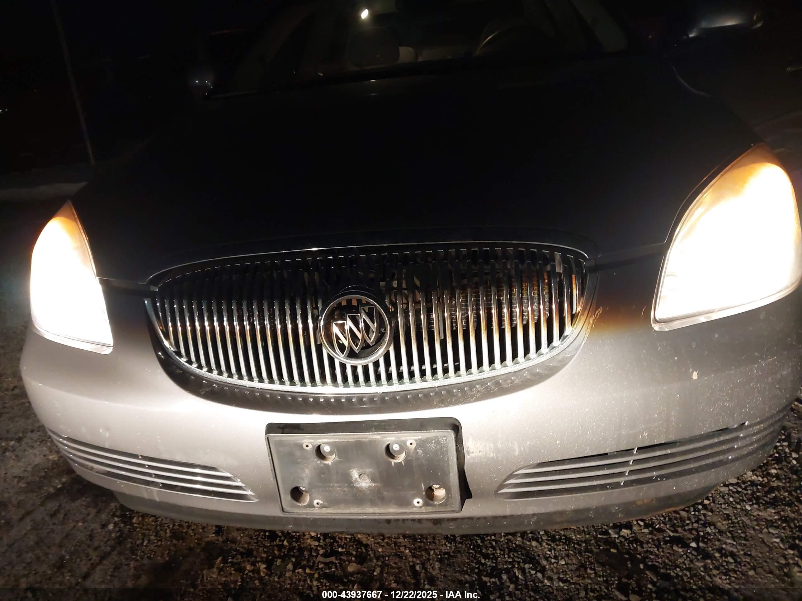 BUICK LUCERNE image 6