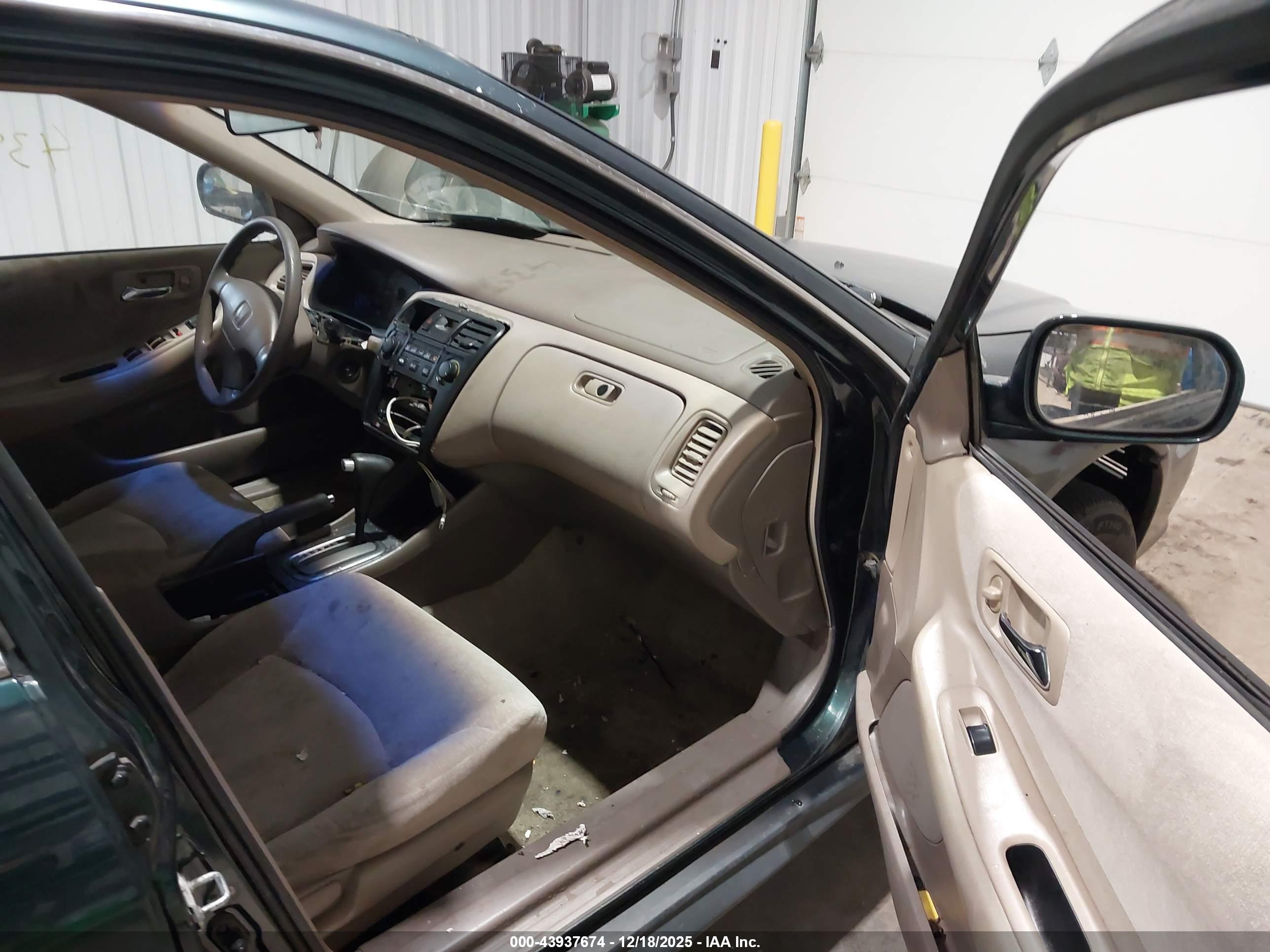 HONDA ACCORD image 5