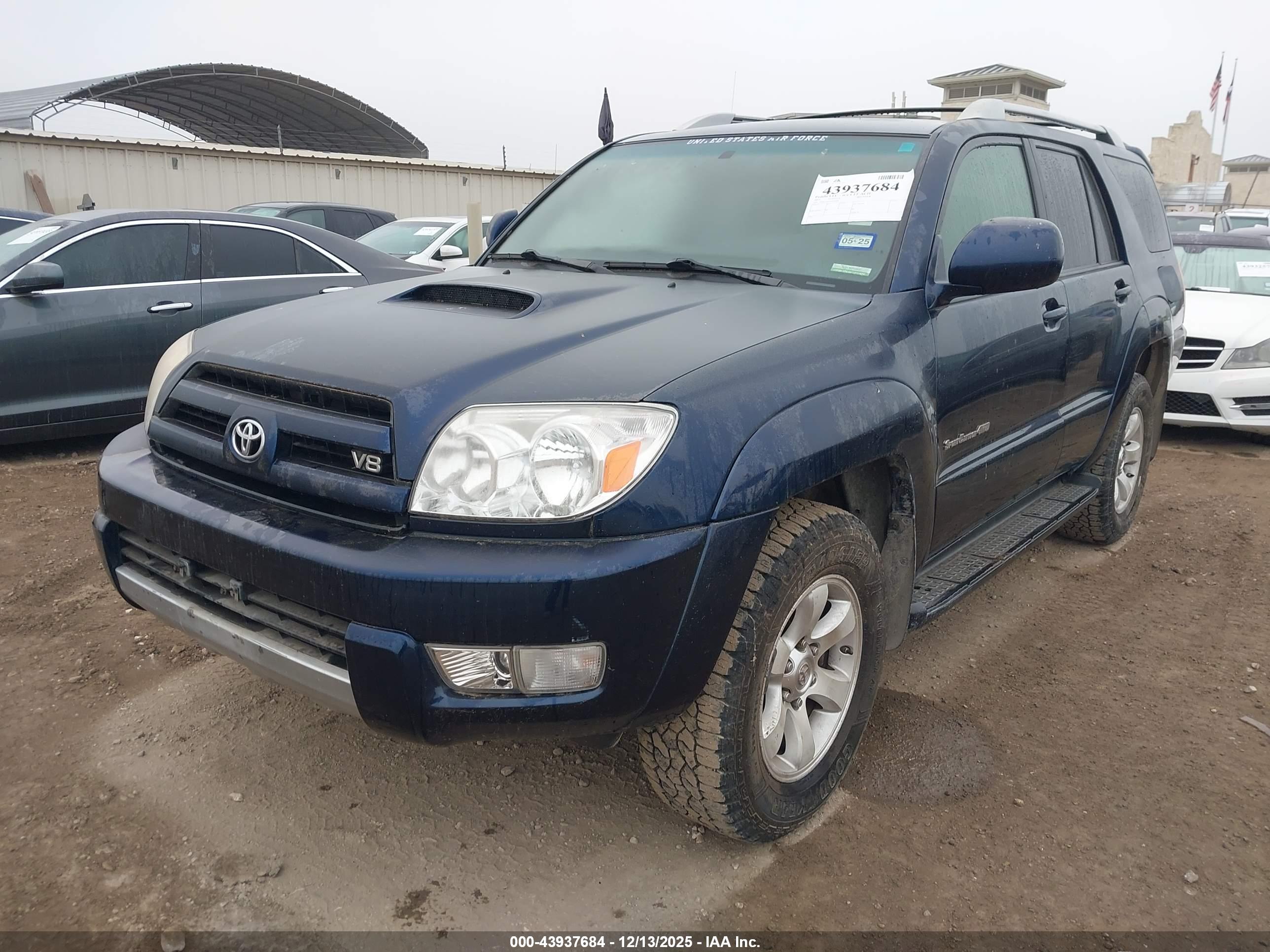 TOYOTA 4RUNNER image 2