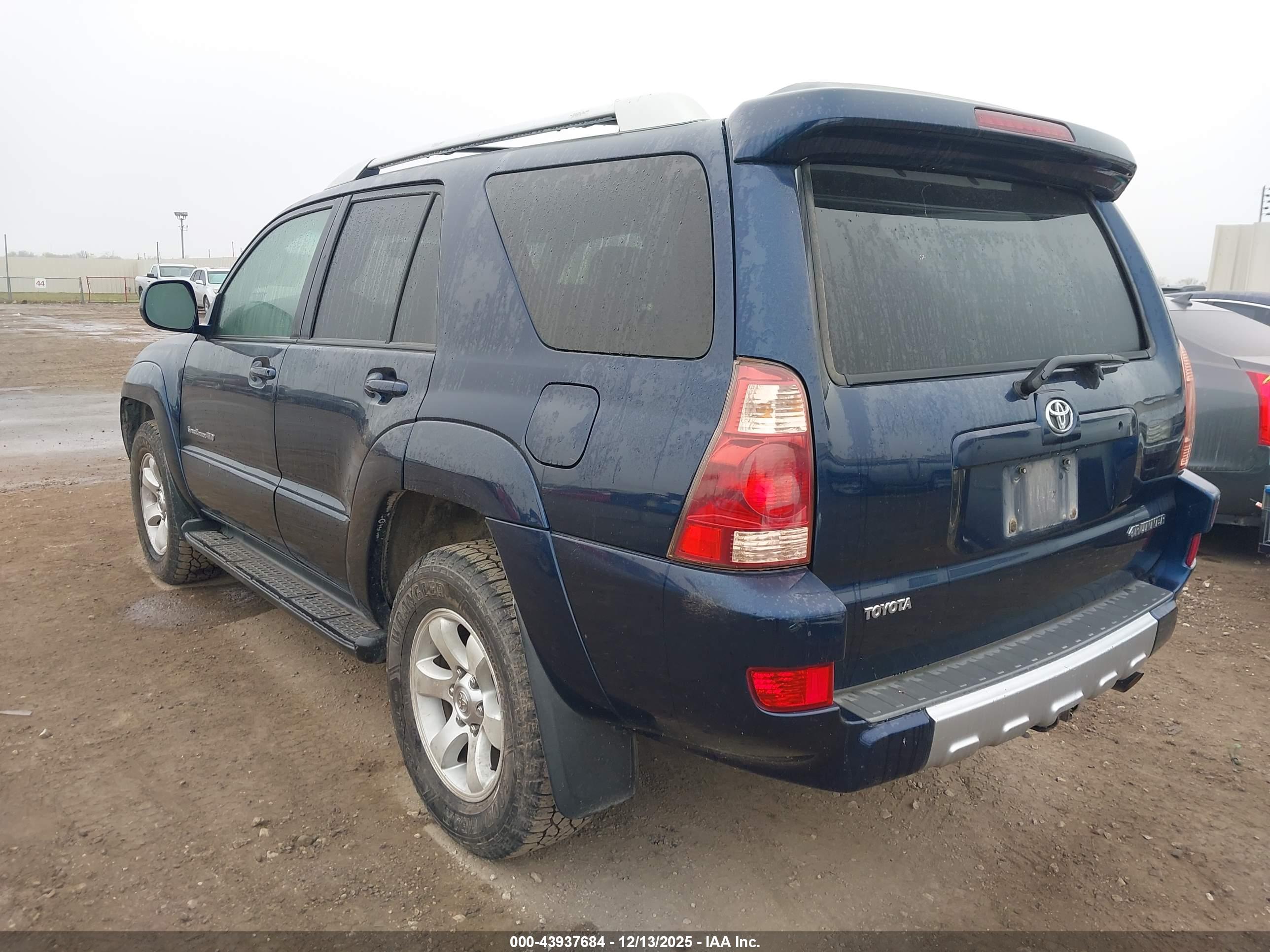 TOYOTA 4RUNNER image 3