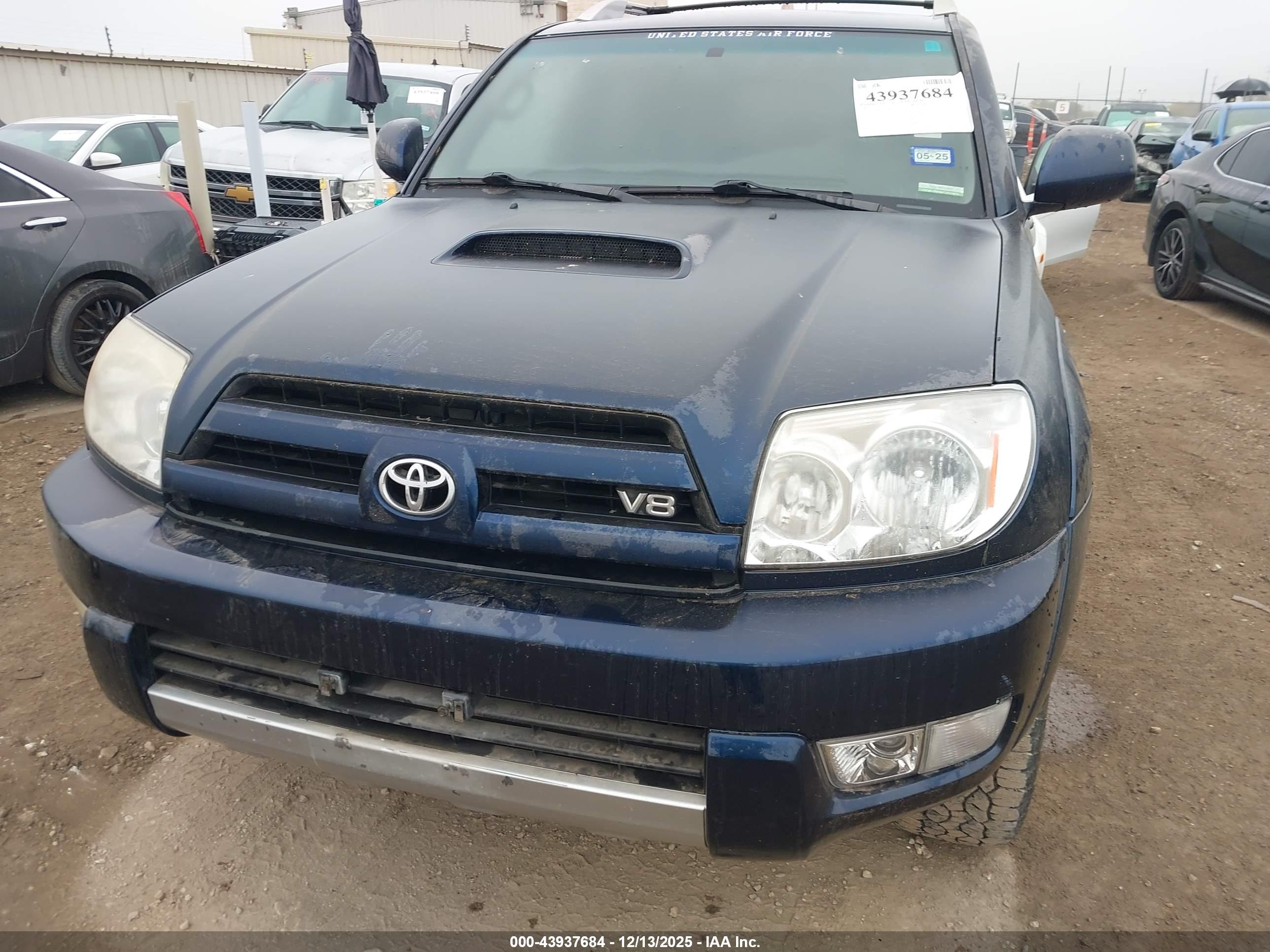 TOYOTA 4RUNNER image 6