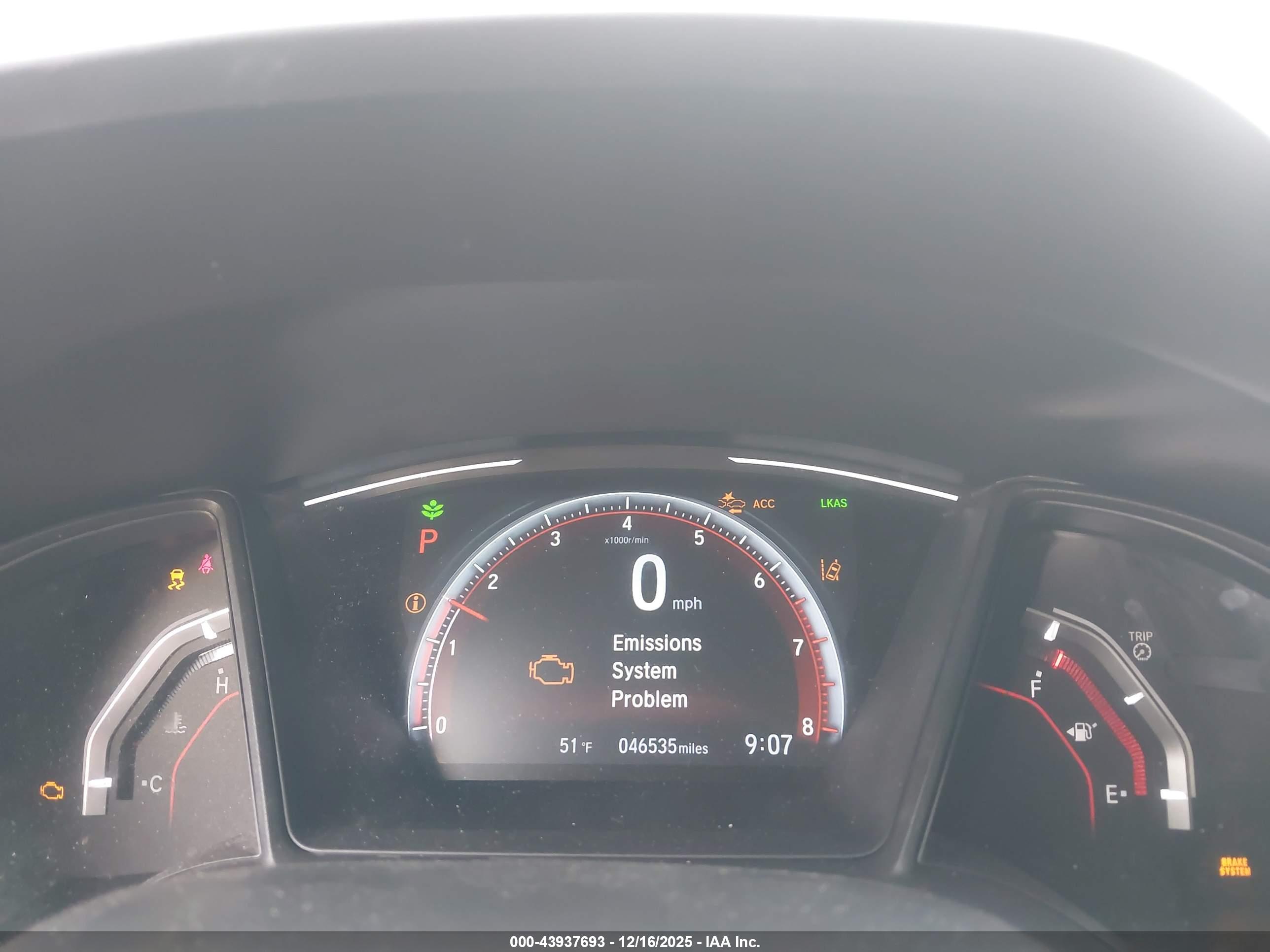 HONDA CIVIC image 7