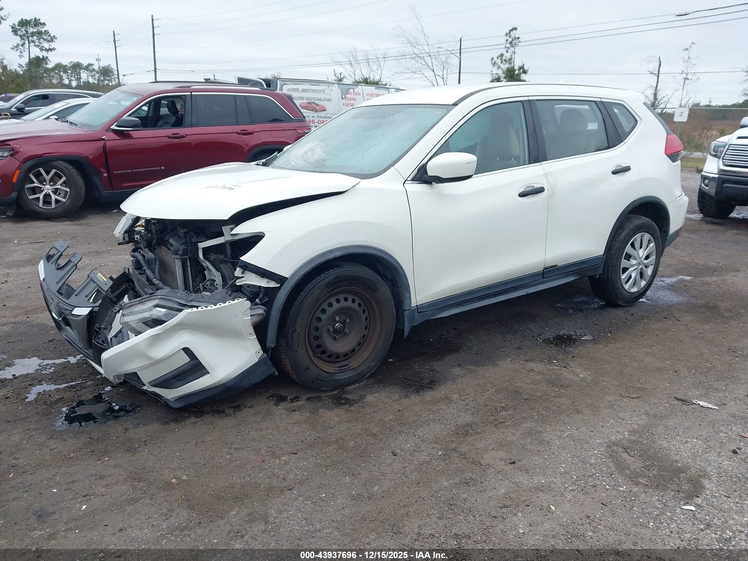 NISSAN ROGUE image 2