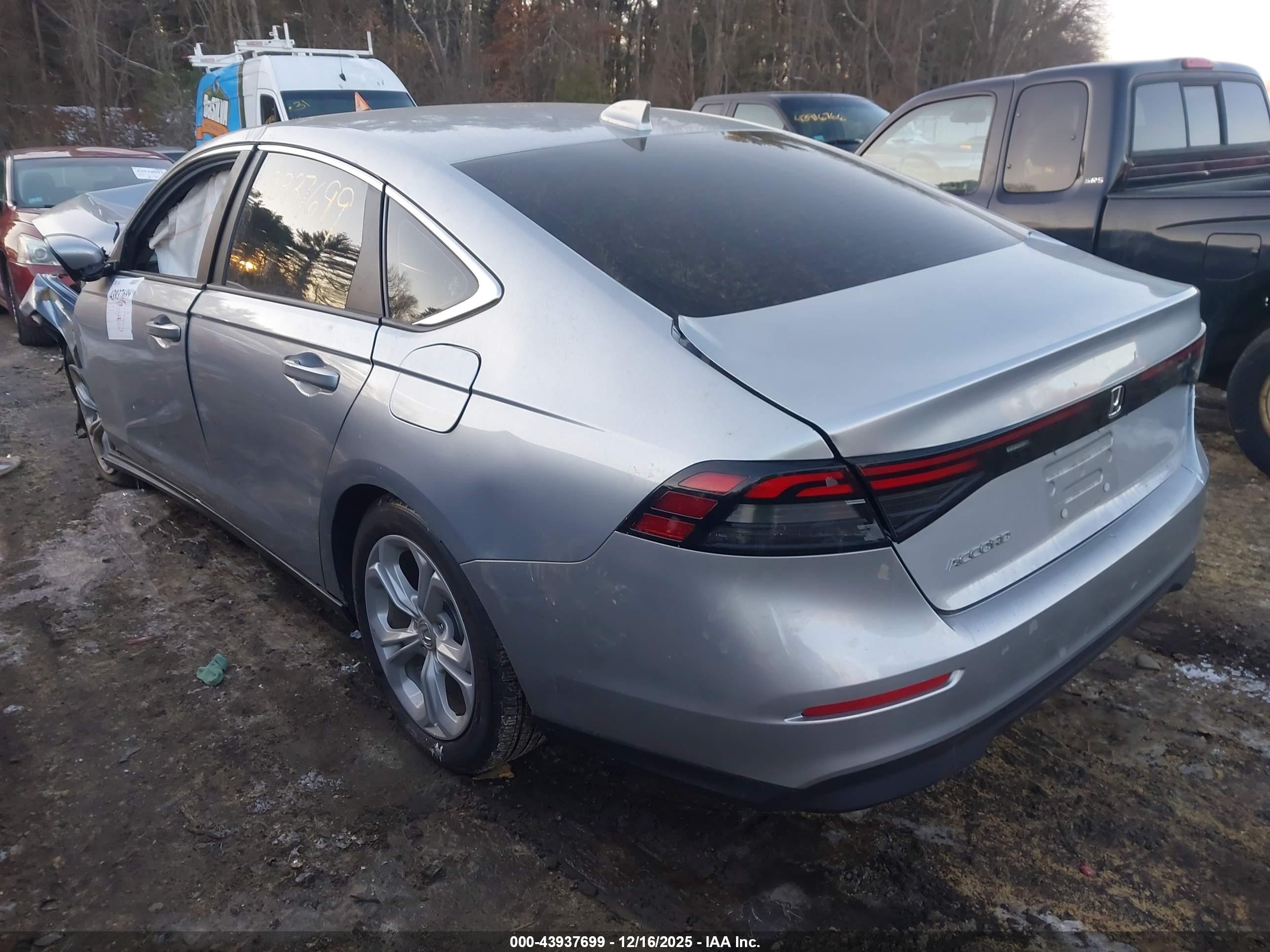 HONDA ACCORD image 3
