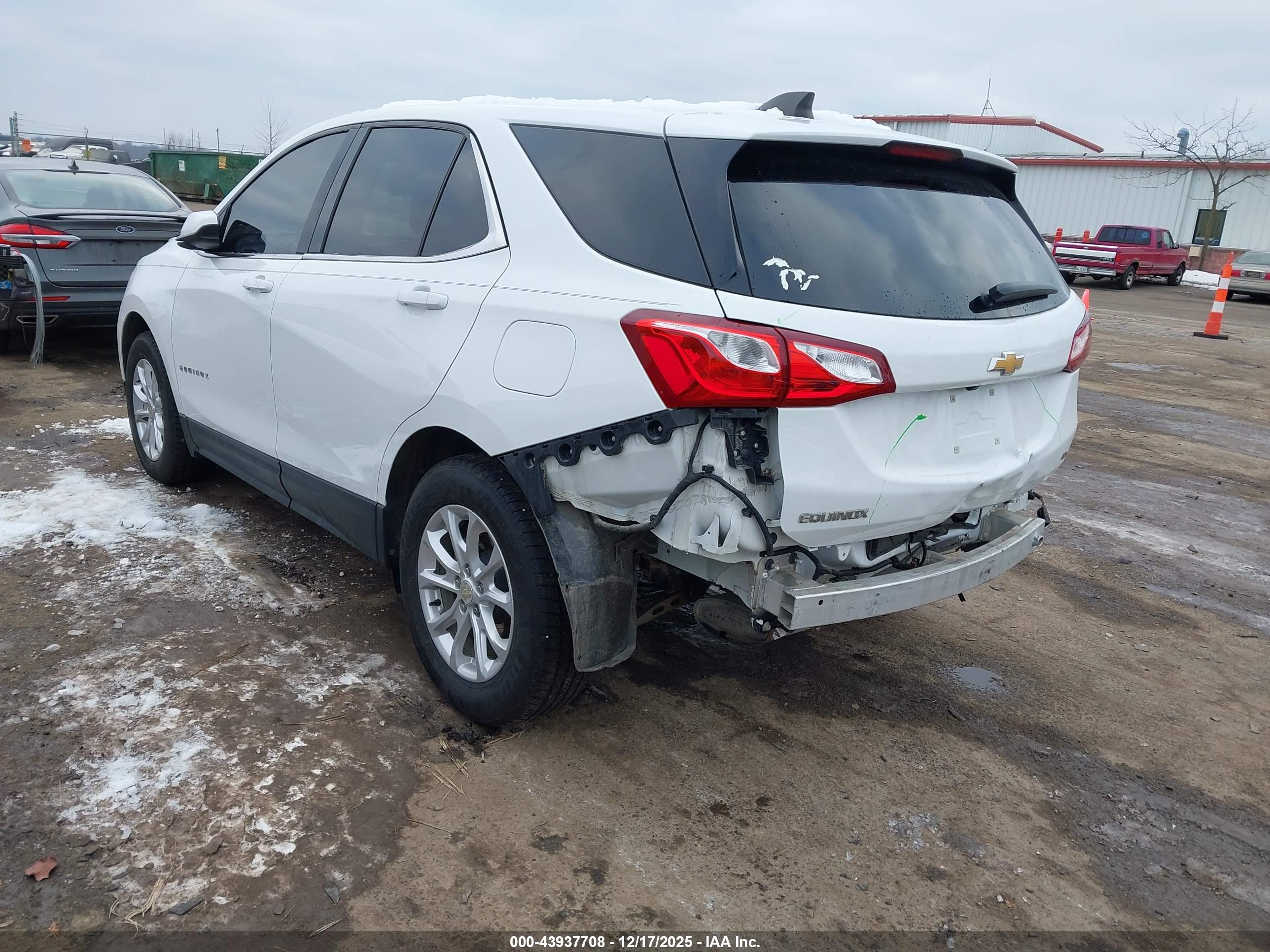 CHEVROLET EQUINOX image 3