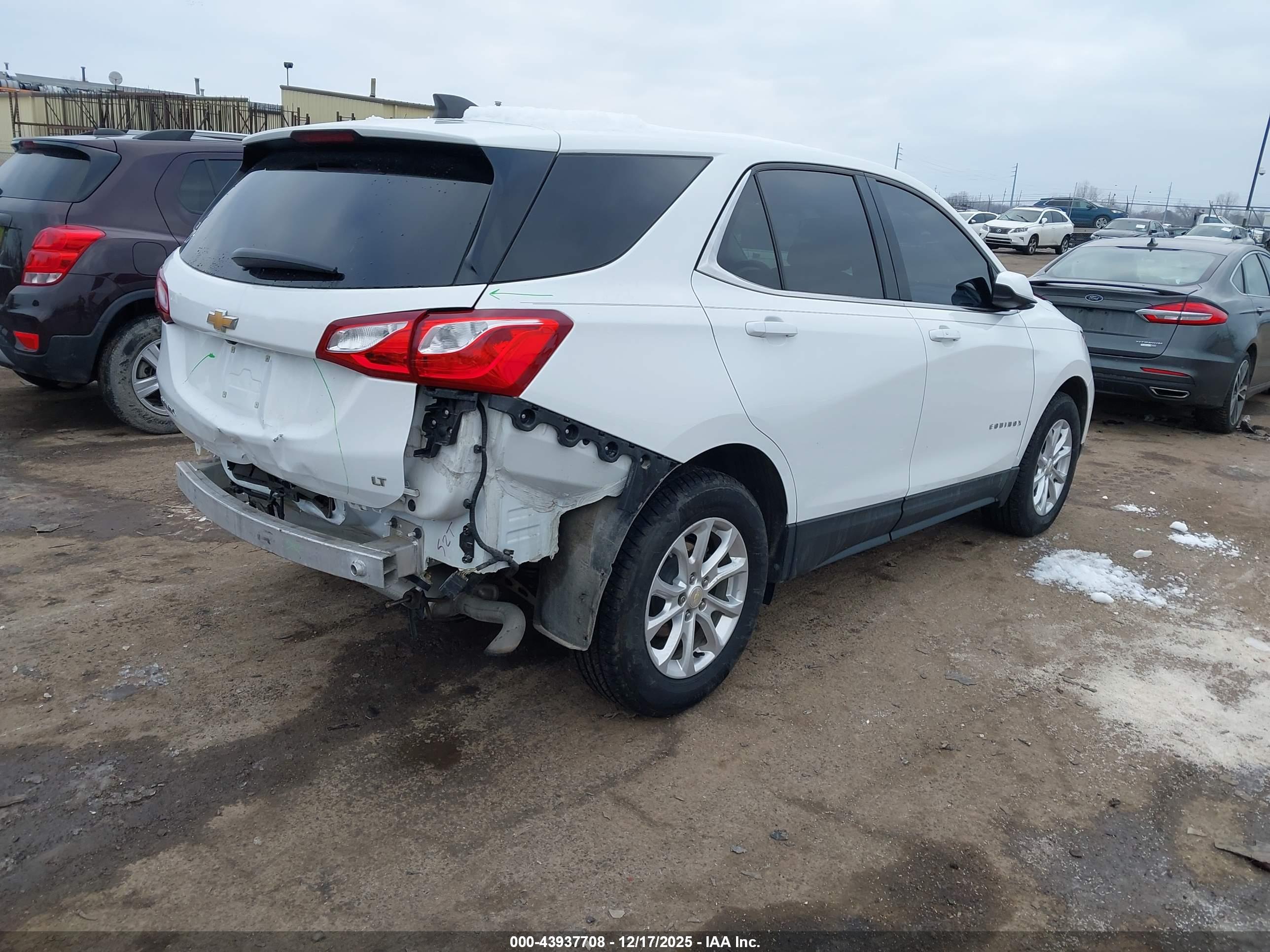 CHEVROLET EQUINOX image 4