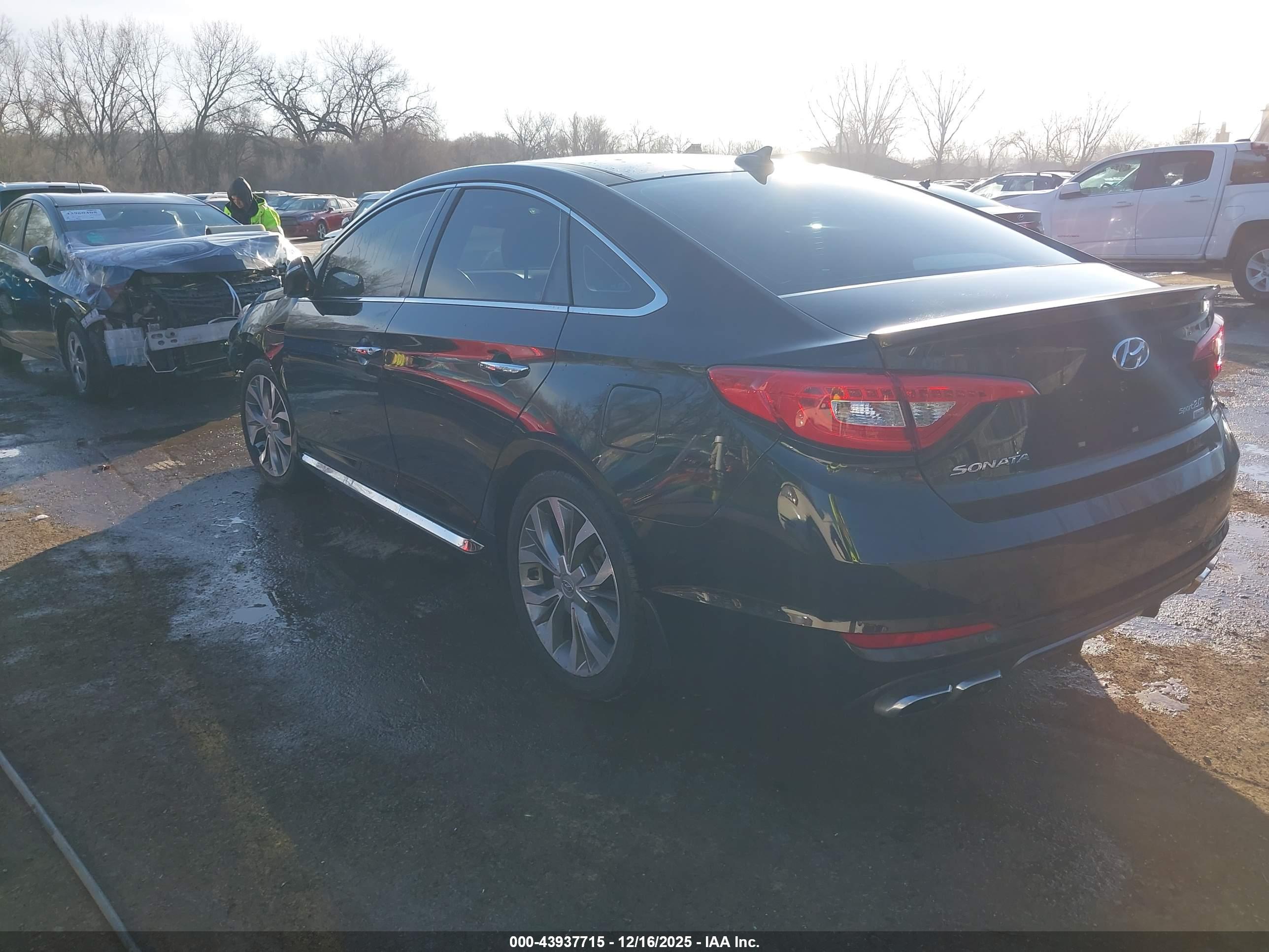 HYUNDAI SONATA image 3