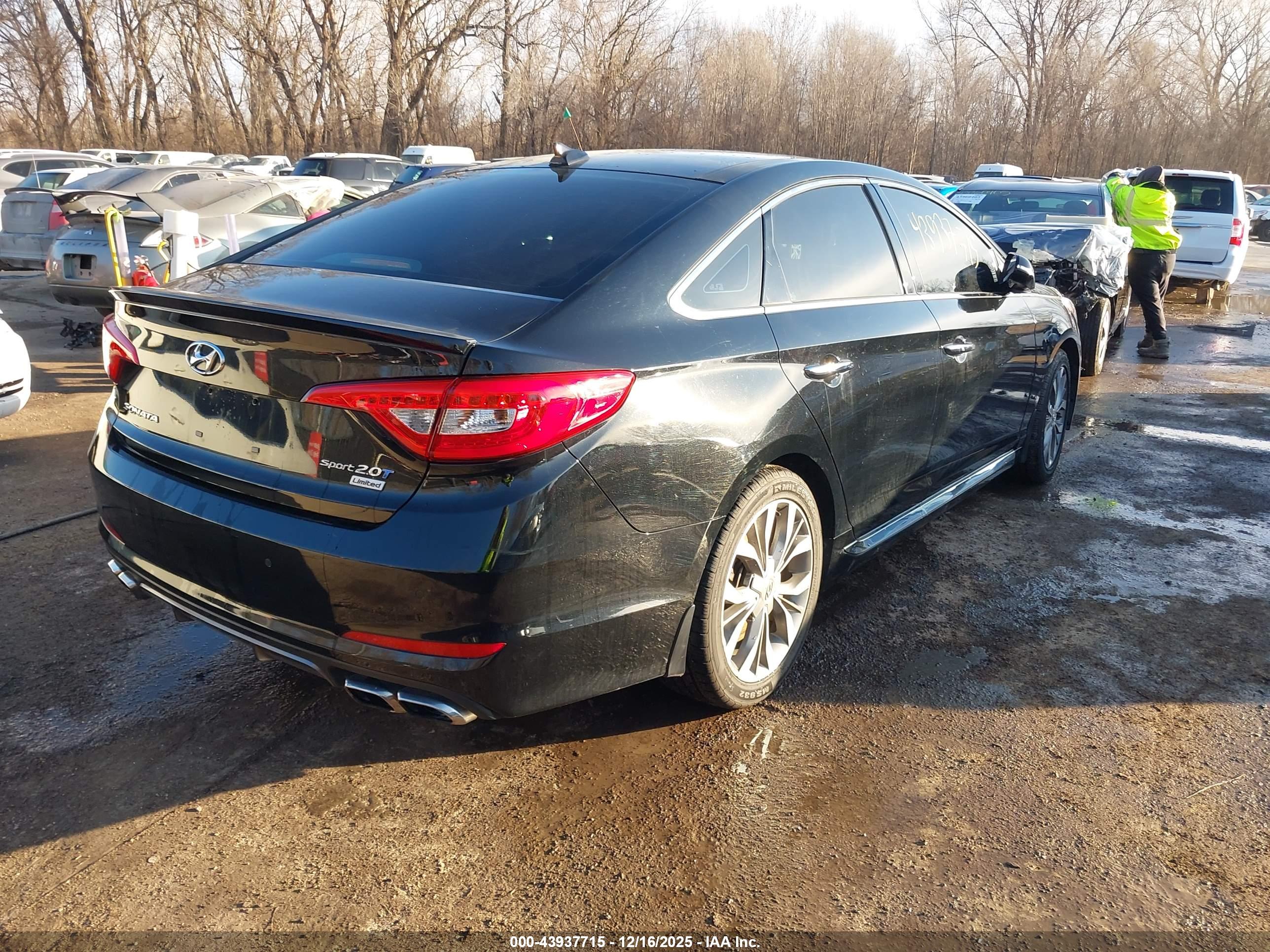 HYUNDAI SONATA image 4