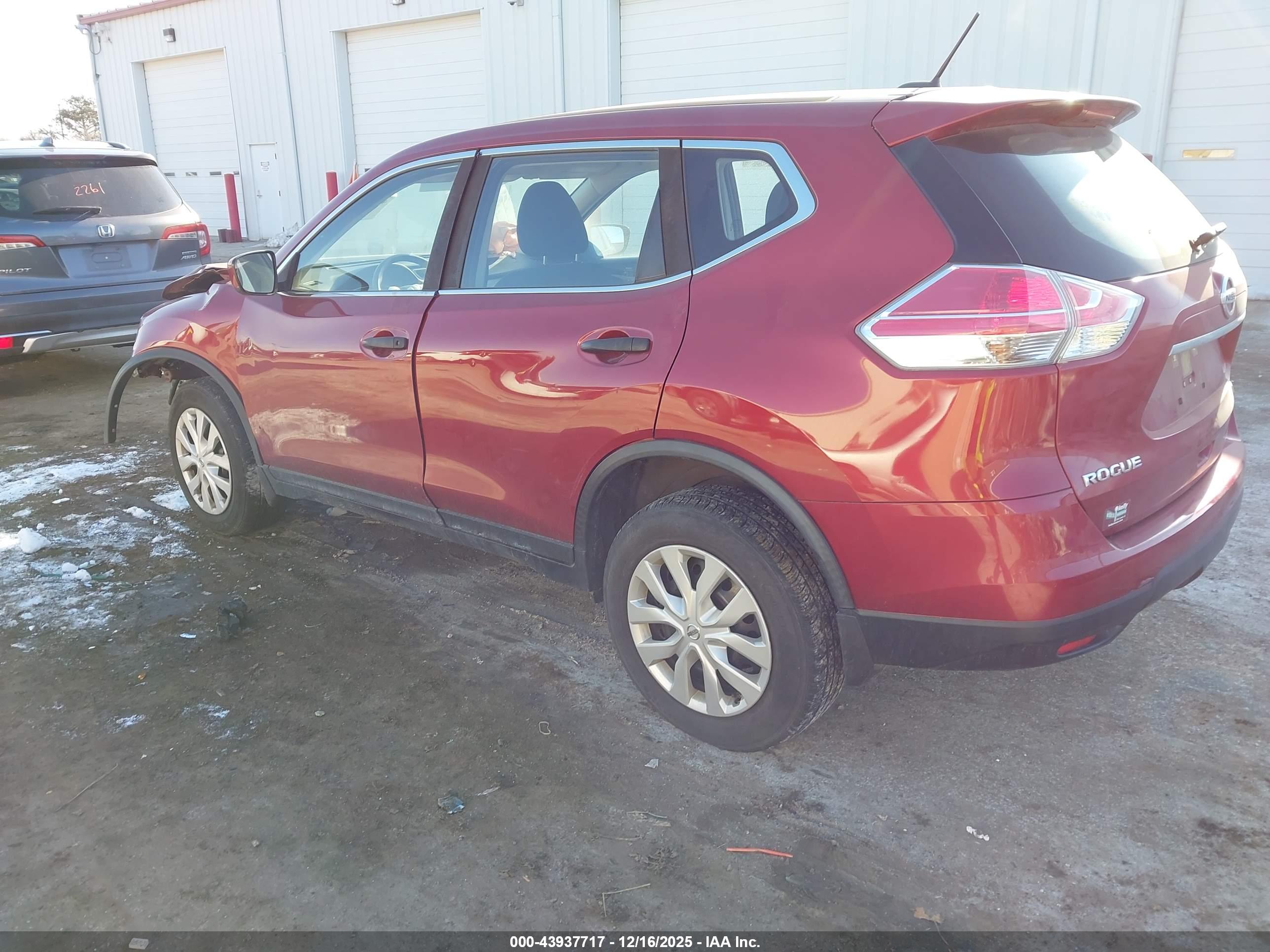 NISSAN ROGUE image 3