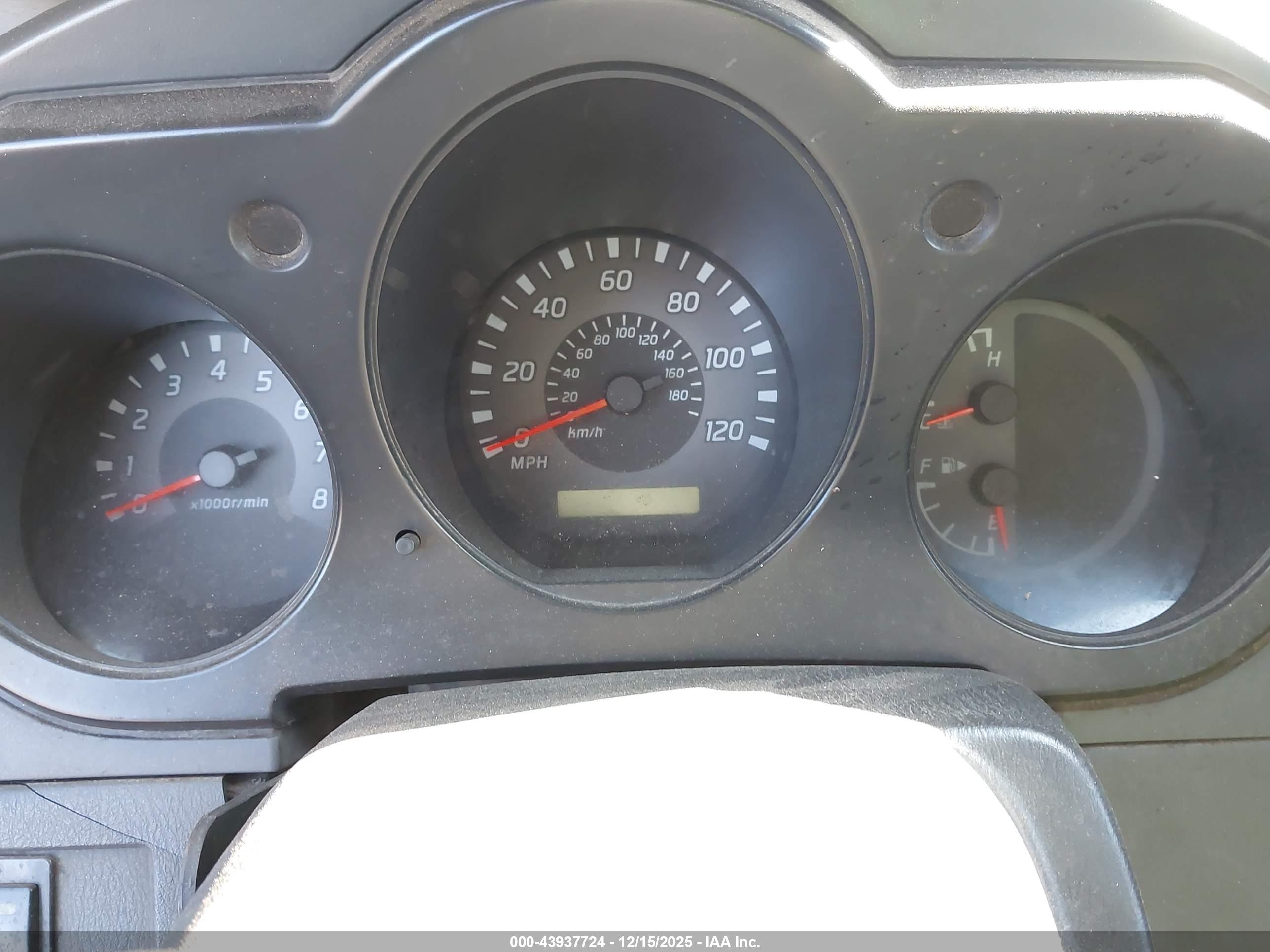 NISSAN FRONTIER image 7