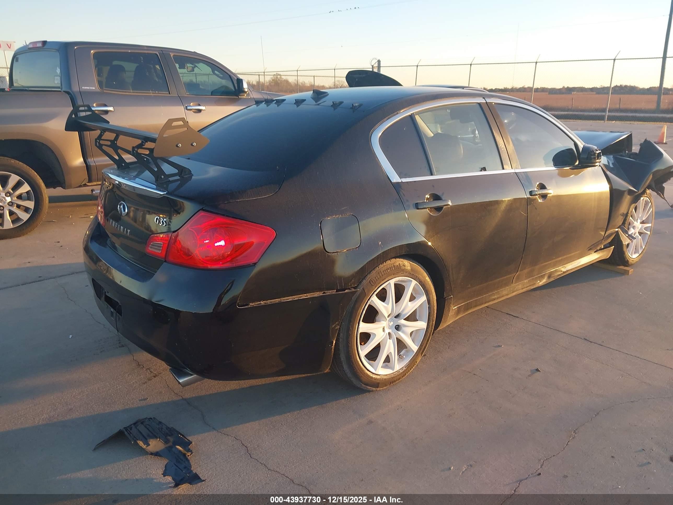 INFINITI G35 image 4