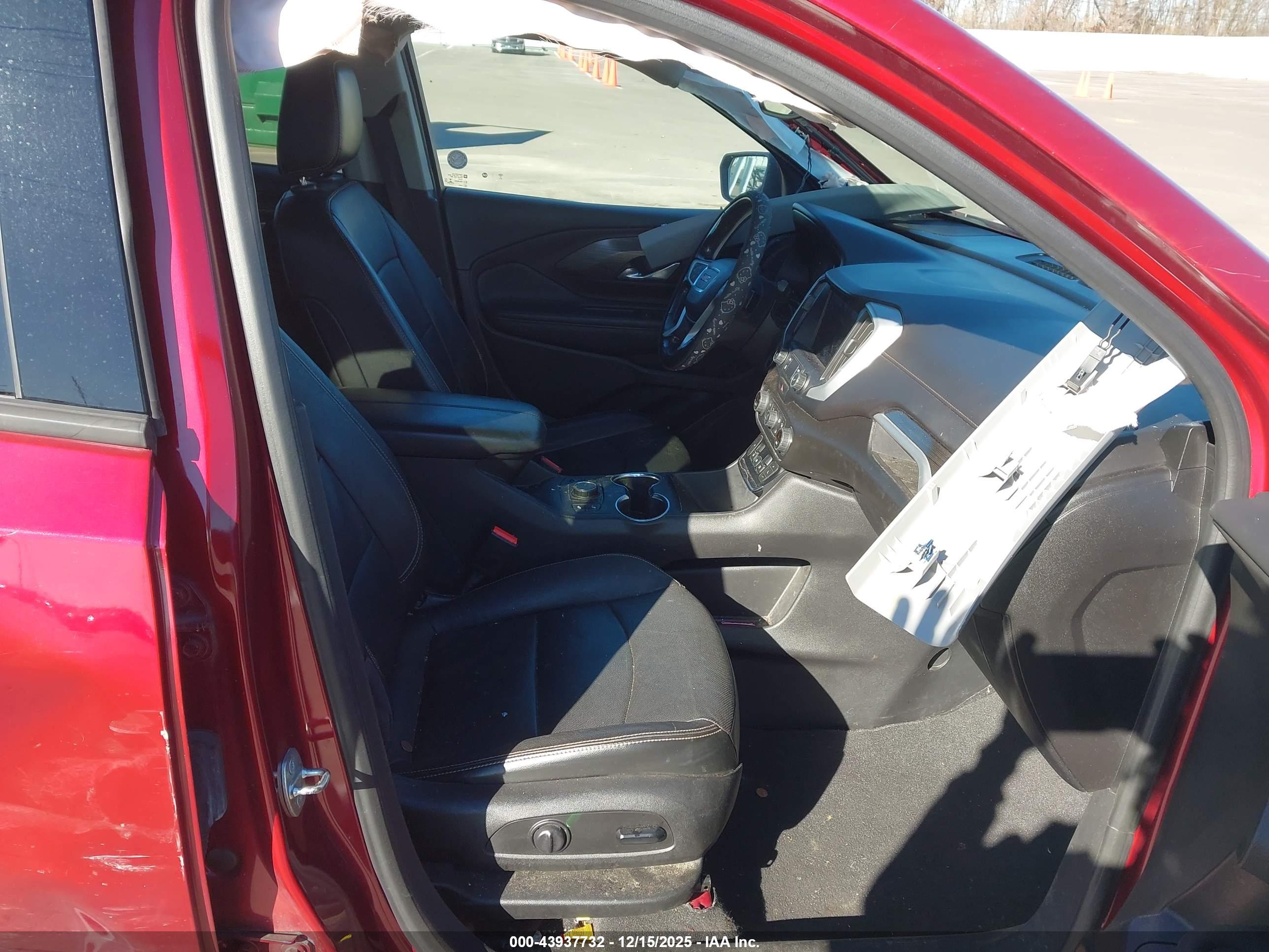 GMC TERRAIN image 5