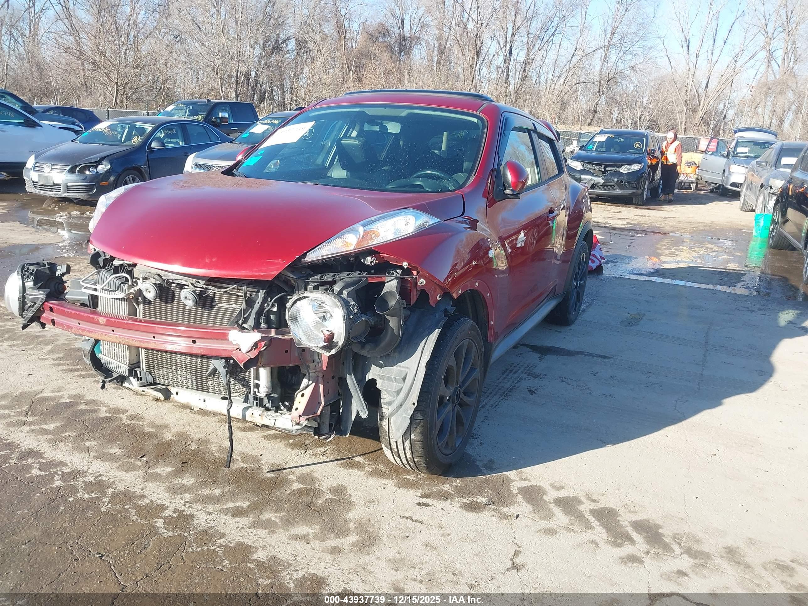 NISSAN JUKE image 2