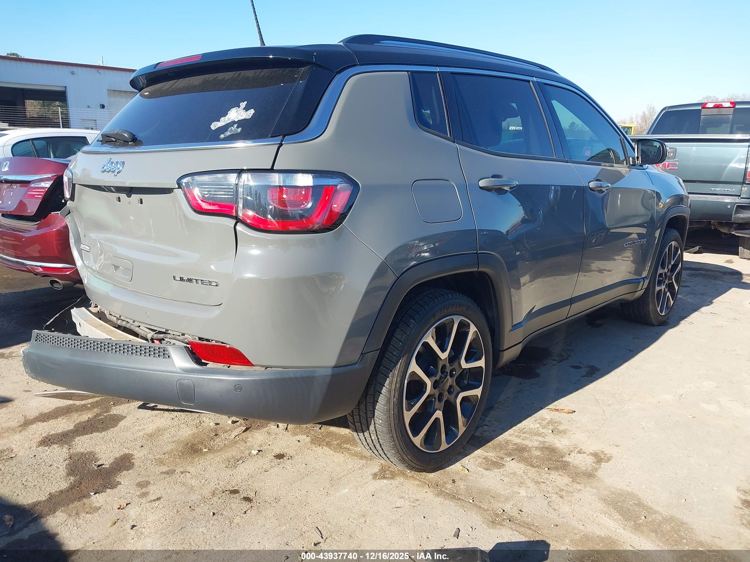 JEEP COMPASS image 4