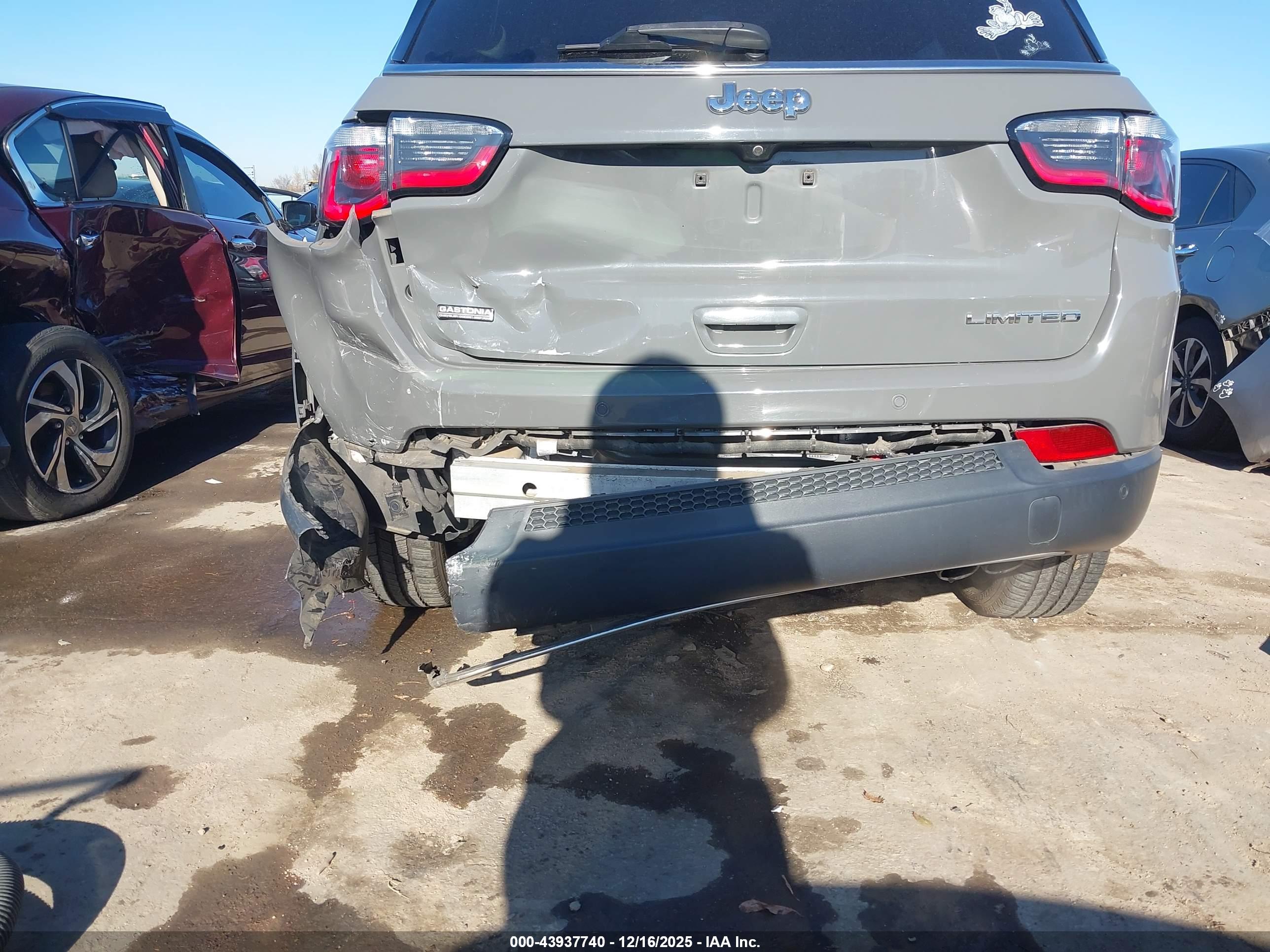 JEEP COMPASS image 6