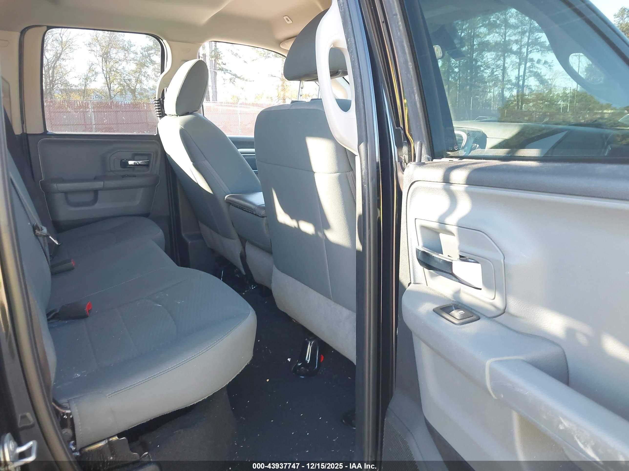 RAM 1500 image 8