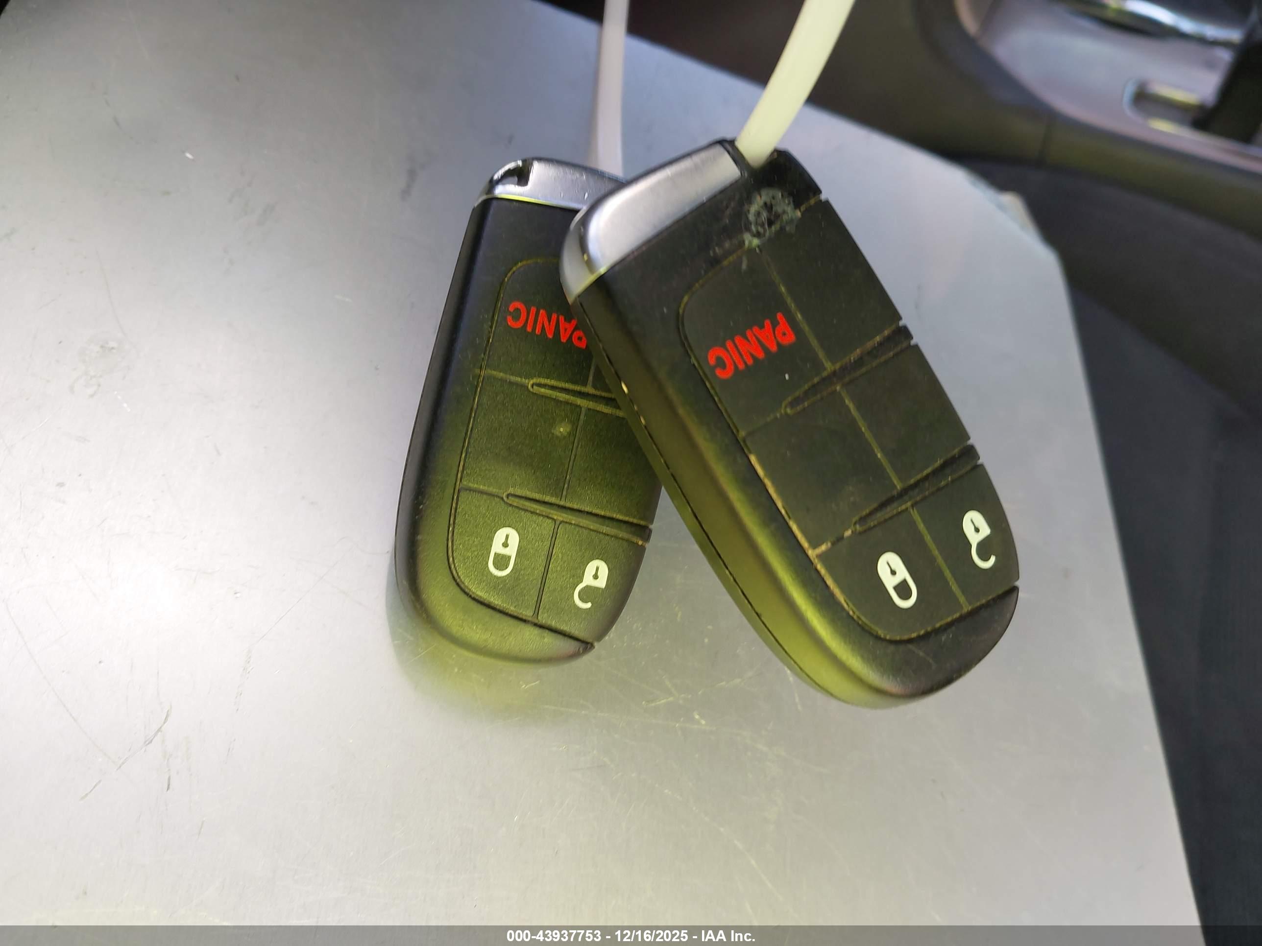 JEEP GRAND image 11