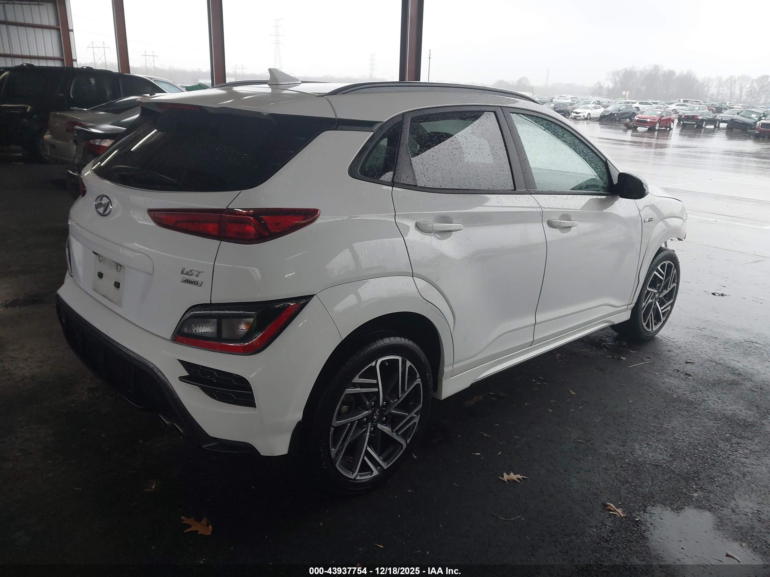 HYUNDAI KONA image 4