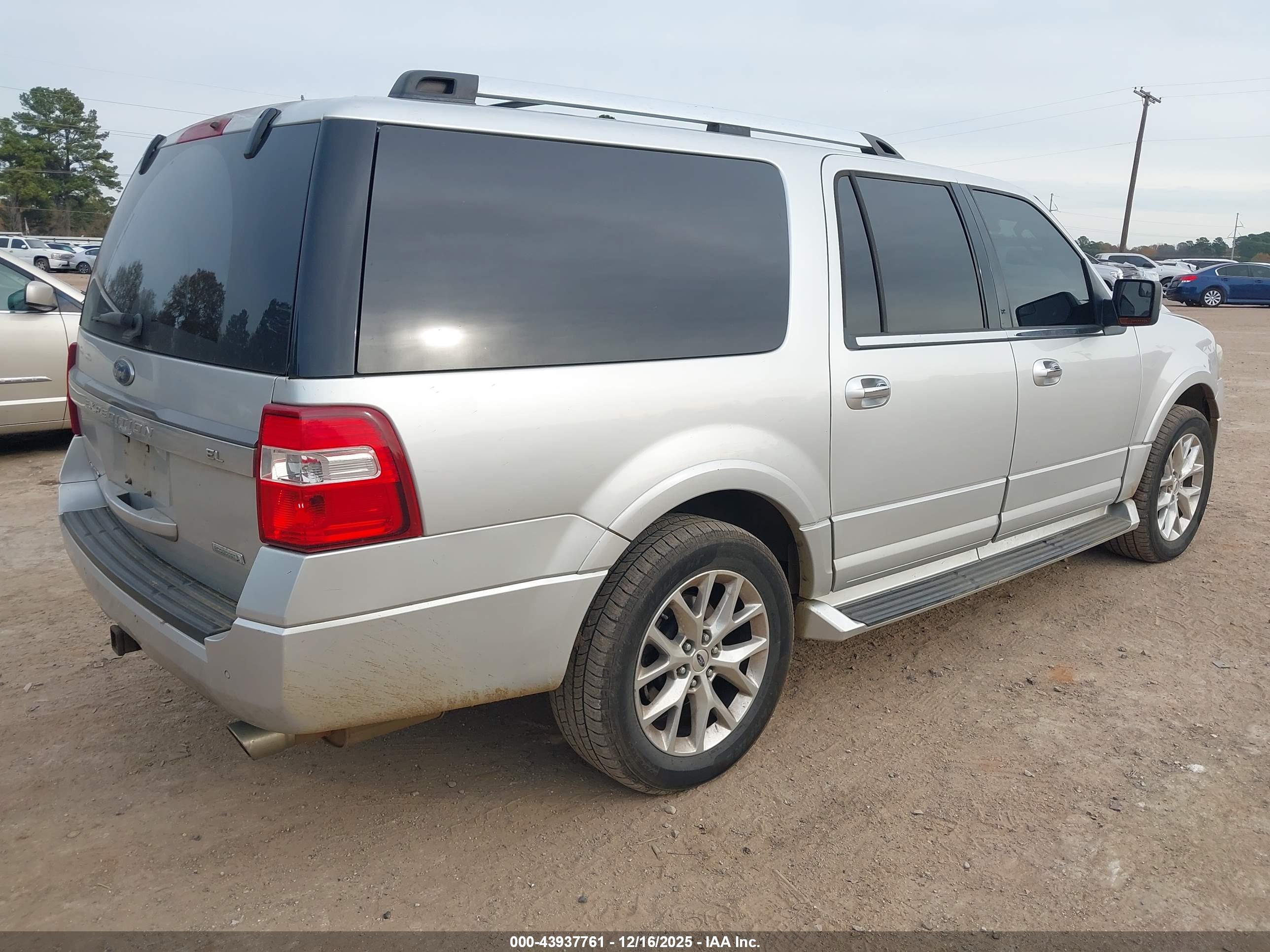 FORD EXPEDITION image 4