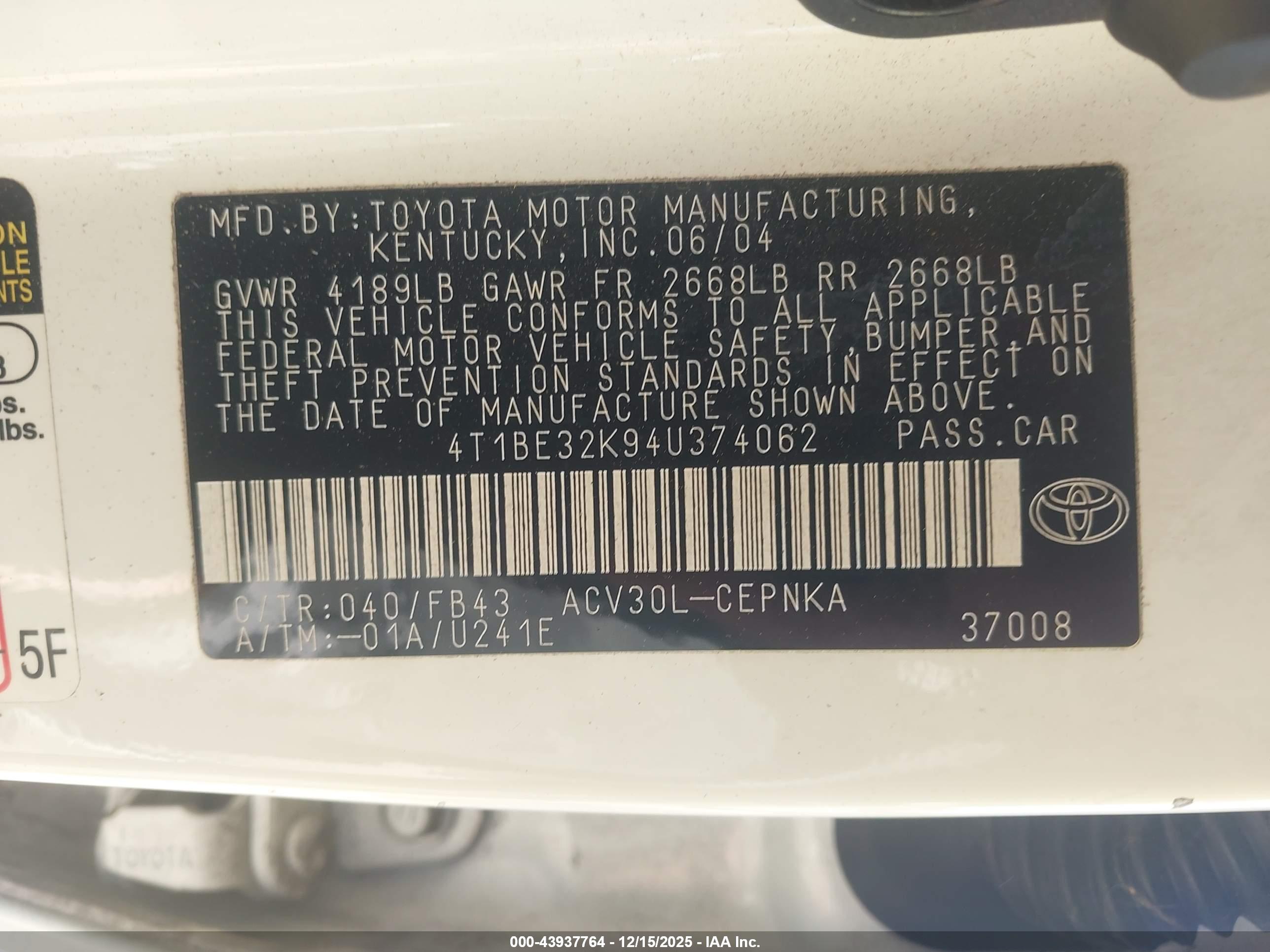 TOYOTA CAMRY image 9