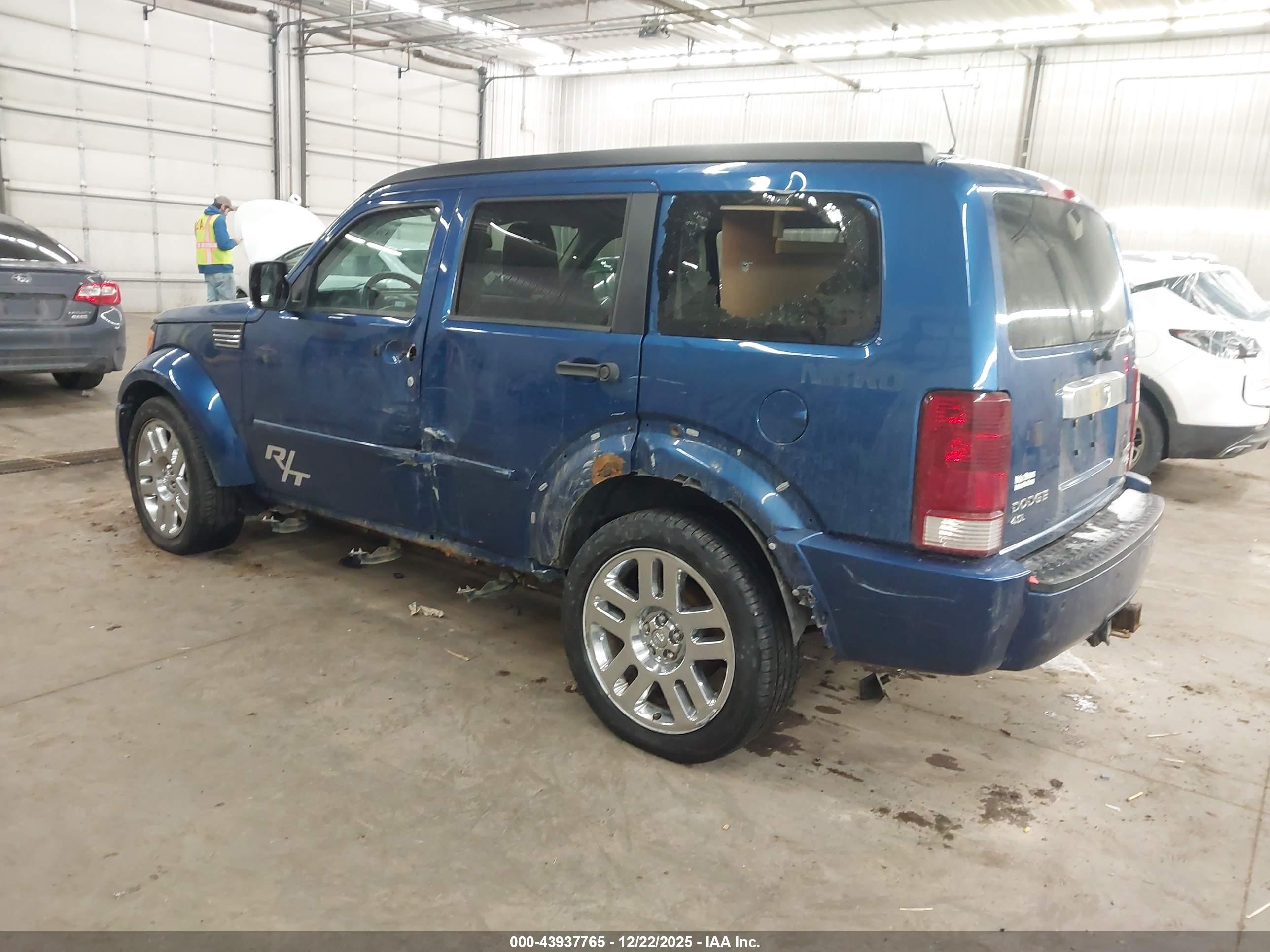 DODGE NITRO image 3