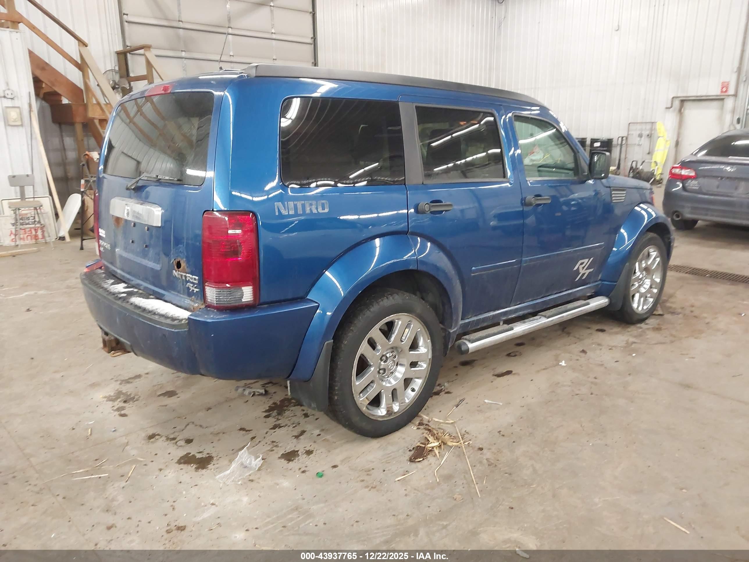 DODGE NITRO image 4